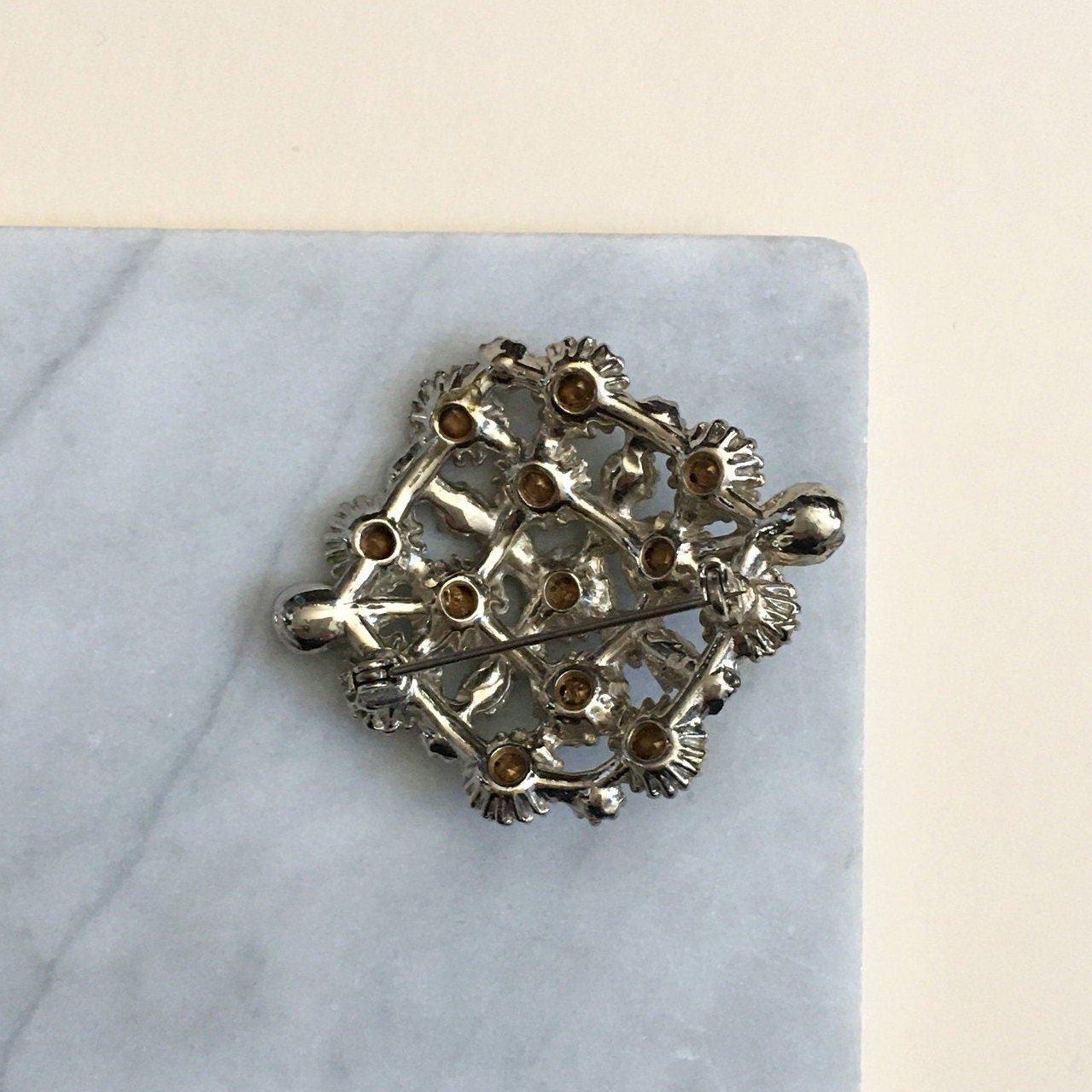 https://i.etsystatic.com/18371887/r/il/99b1f3/3079180363/il_fullxfull.3079180363_2eju.jpg