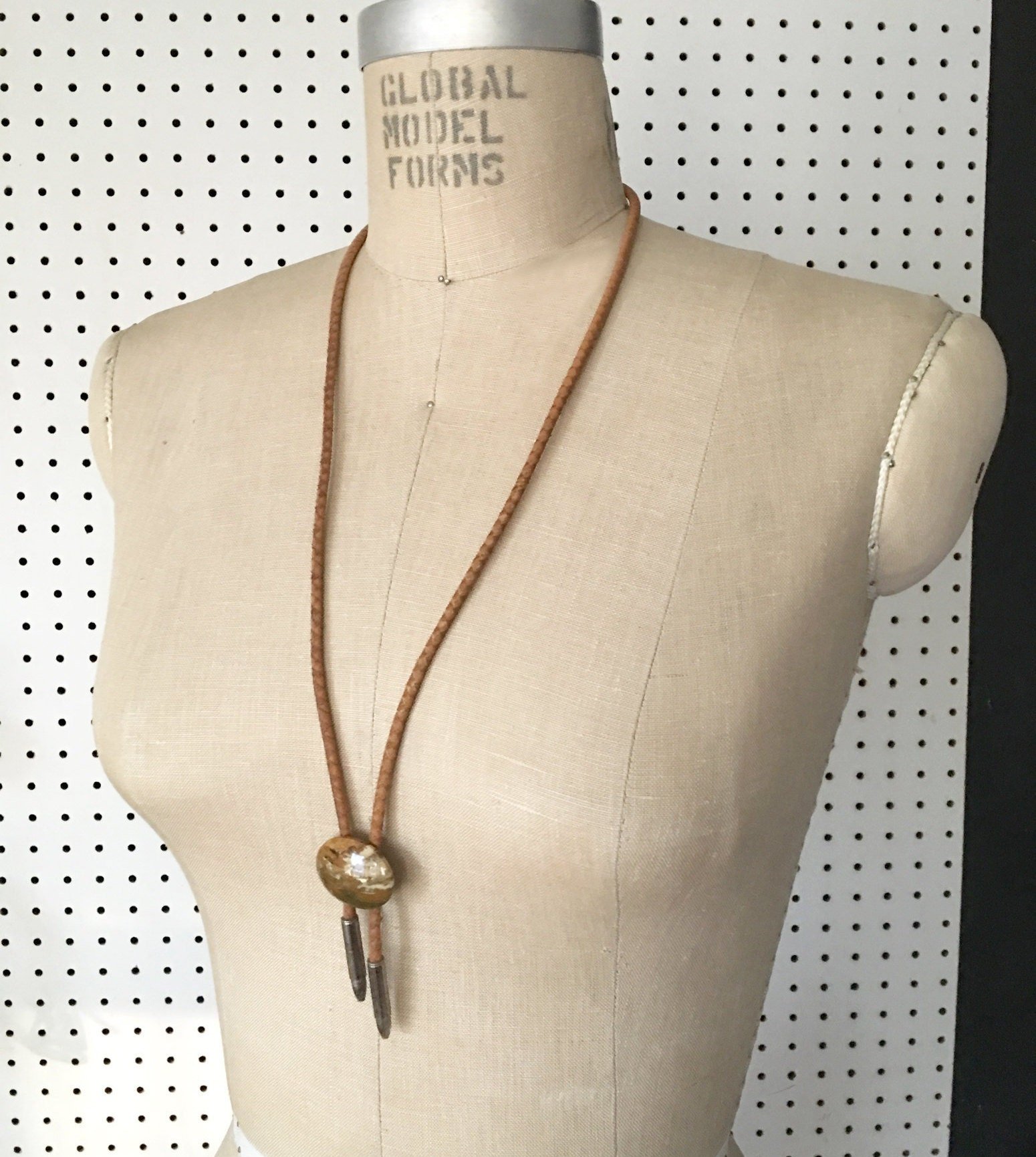 https://i.etsystatic.com/18371887/r/il/5e7dc1/1879165853/il_fullxfull.1879165853_nkf5.jpg