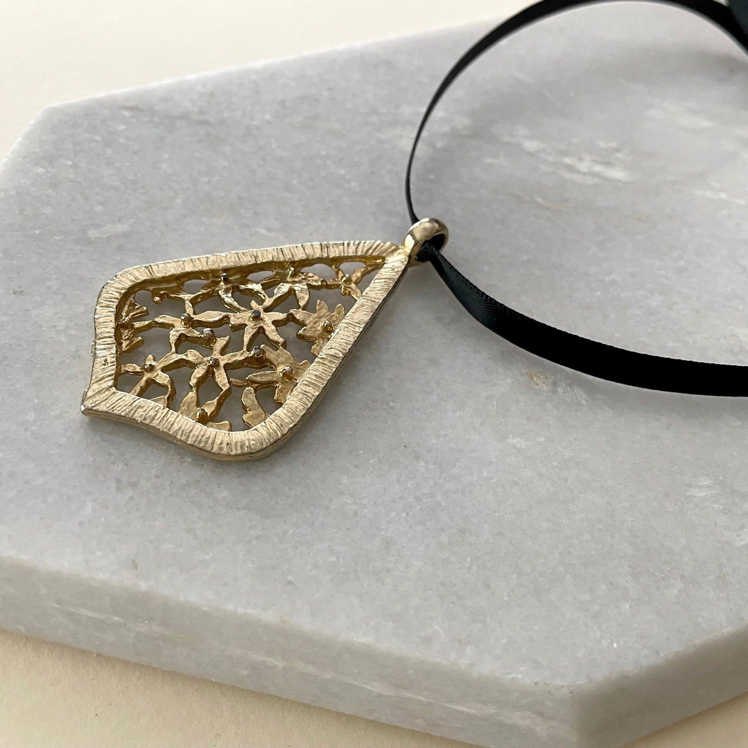 https://i.etsystatic.com/18371887/r/il/bc5631/4773845391/il_fullxfull.4773845391_izv3.jpg