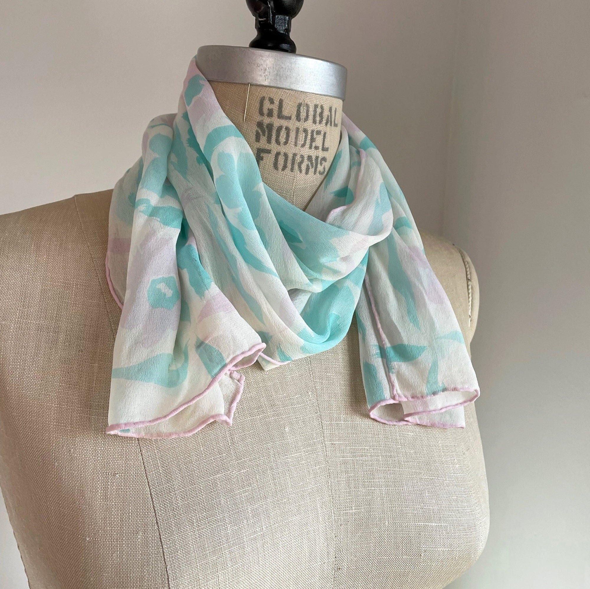 https://i.etsystatic.com/18371887/r/il/011adb/4709451890/il_fullxfull.4709451890_4gzg.jpg