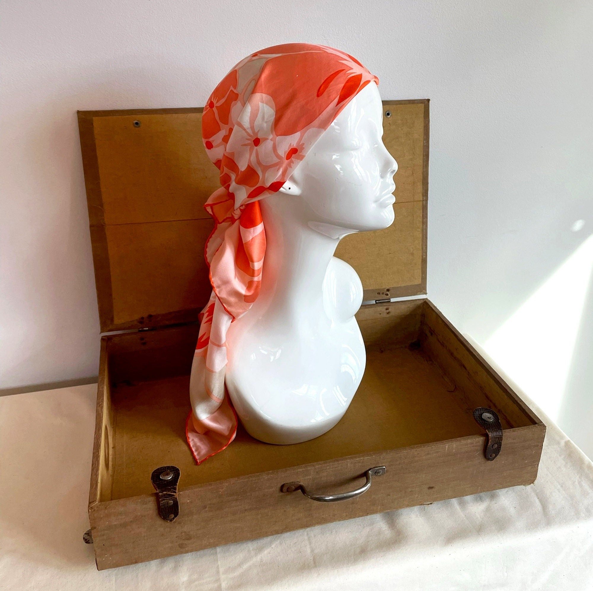 https://i.etsystatic.com/18371887/r/il/4b2305/4705818828/il_fullxfull.4705818828_p8jo.jpg