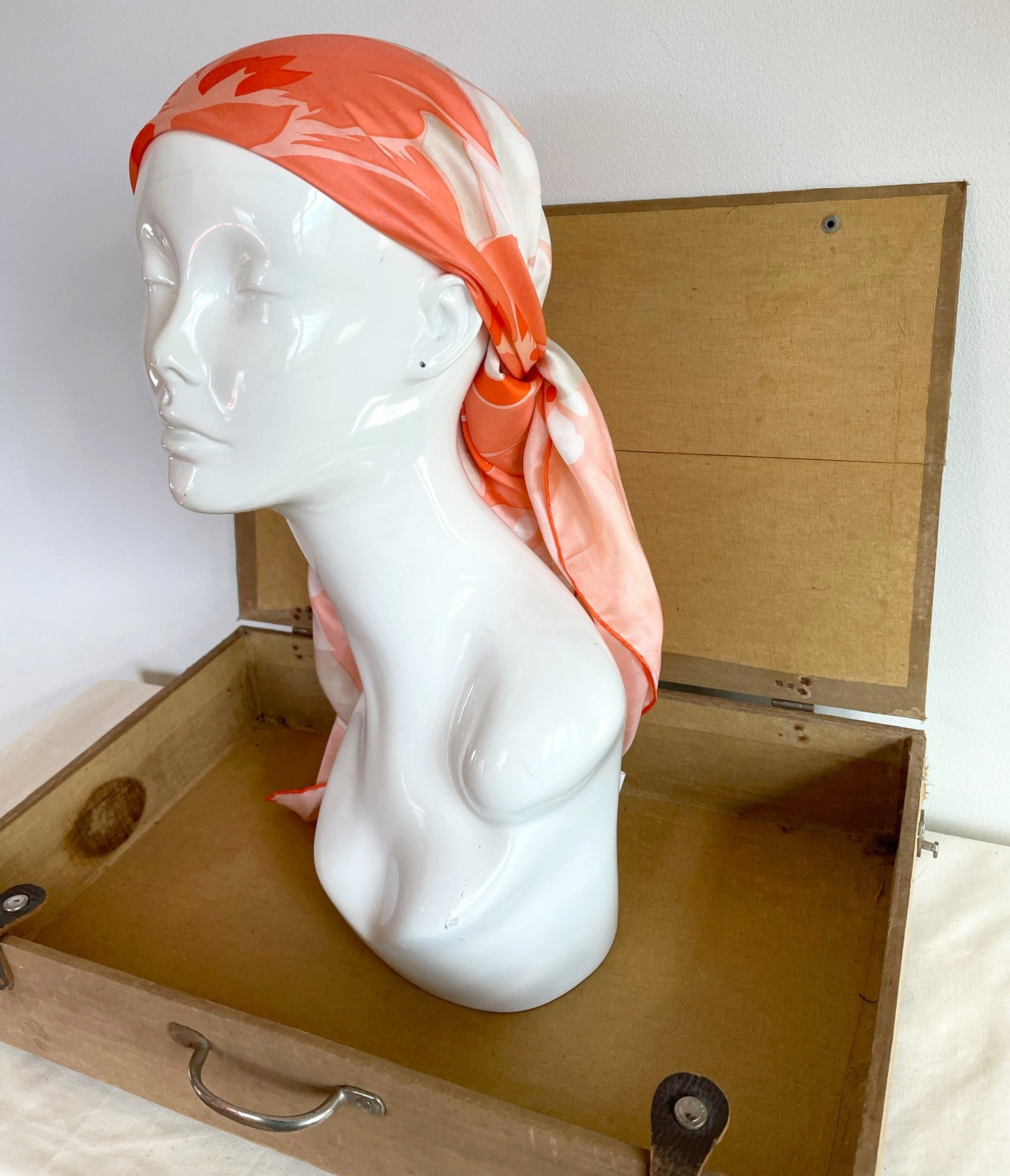 https://i.etsystatic.com/18371887/r/il/1e4d0c/4705806350/il_fullxfull.4705806350_ksjt.jpg