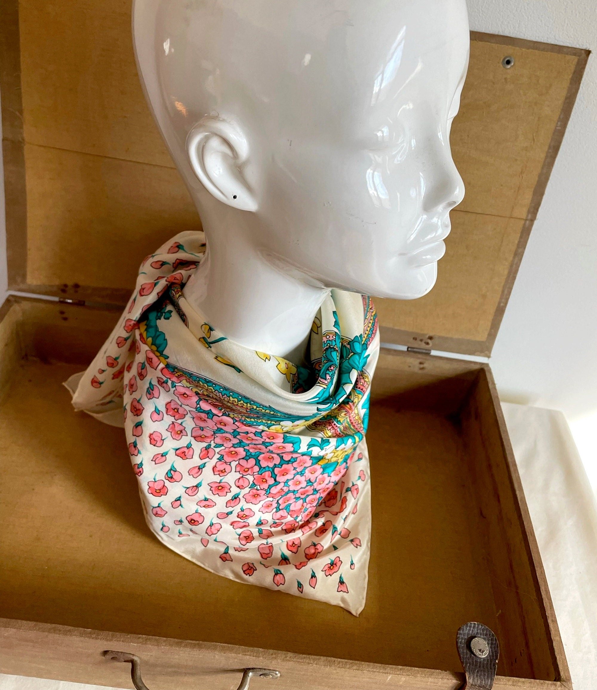 https://i.etsystatic.com/18371887/r/il/78ac2e/4753363543/il_fullxfull.4753363543_9ove.jpg