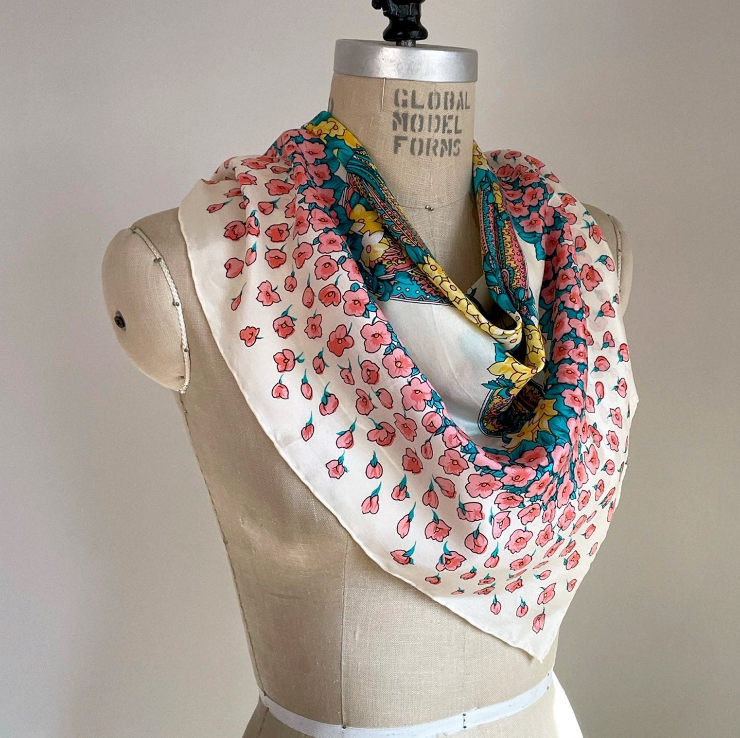 https://i.etsystatic.com/18371887/r/il/d699f8/4705131368/il_fullxfull.4705131368_s6sx.jpg