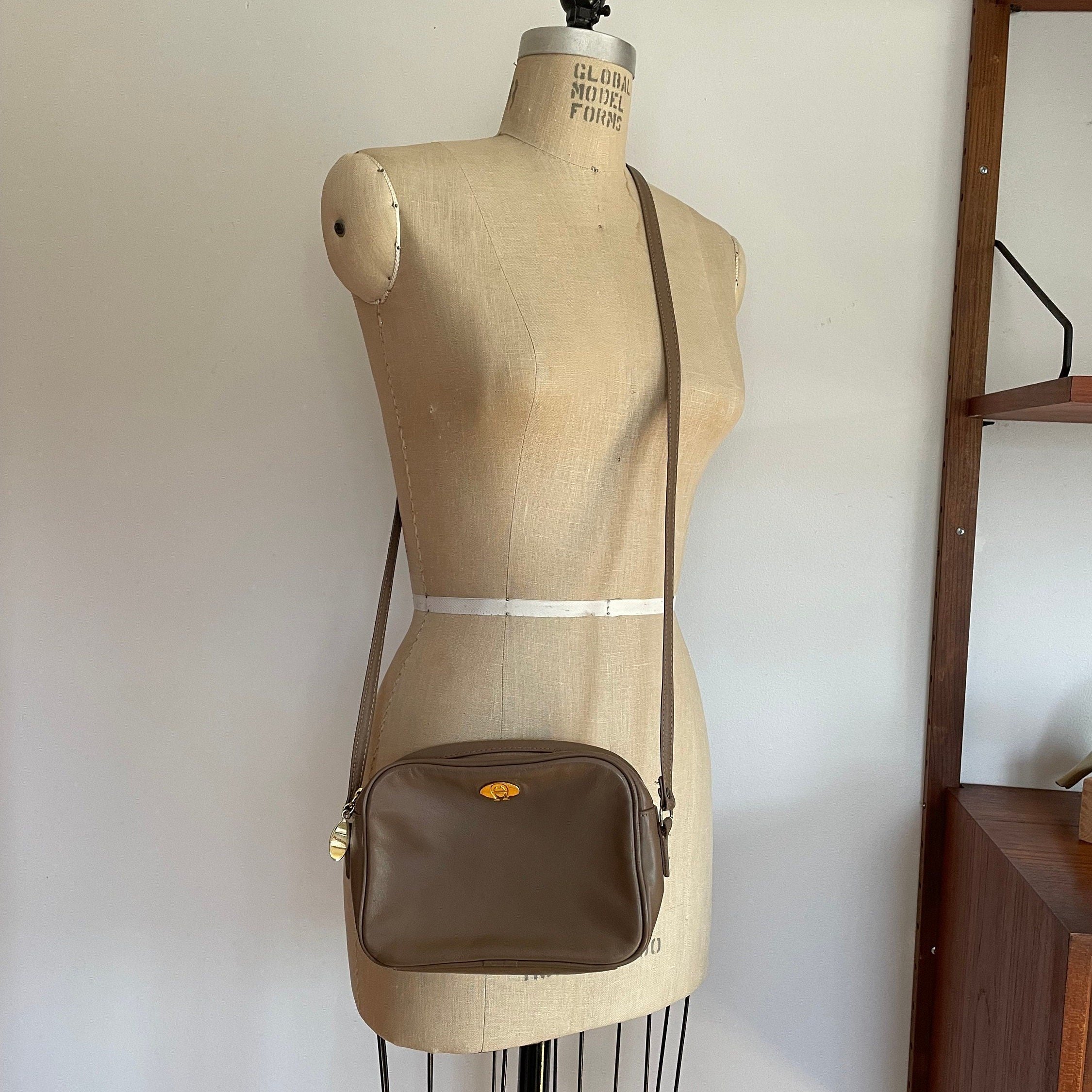 https://i.etsystatic.com/18371887/r/il/c9304b/4857049564/il_fullxfull.4857049564_gmd5.jpg