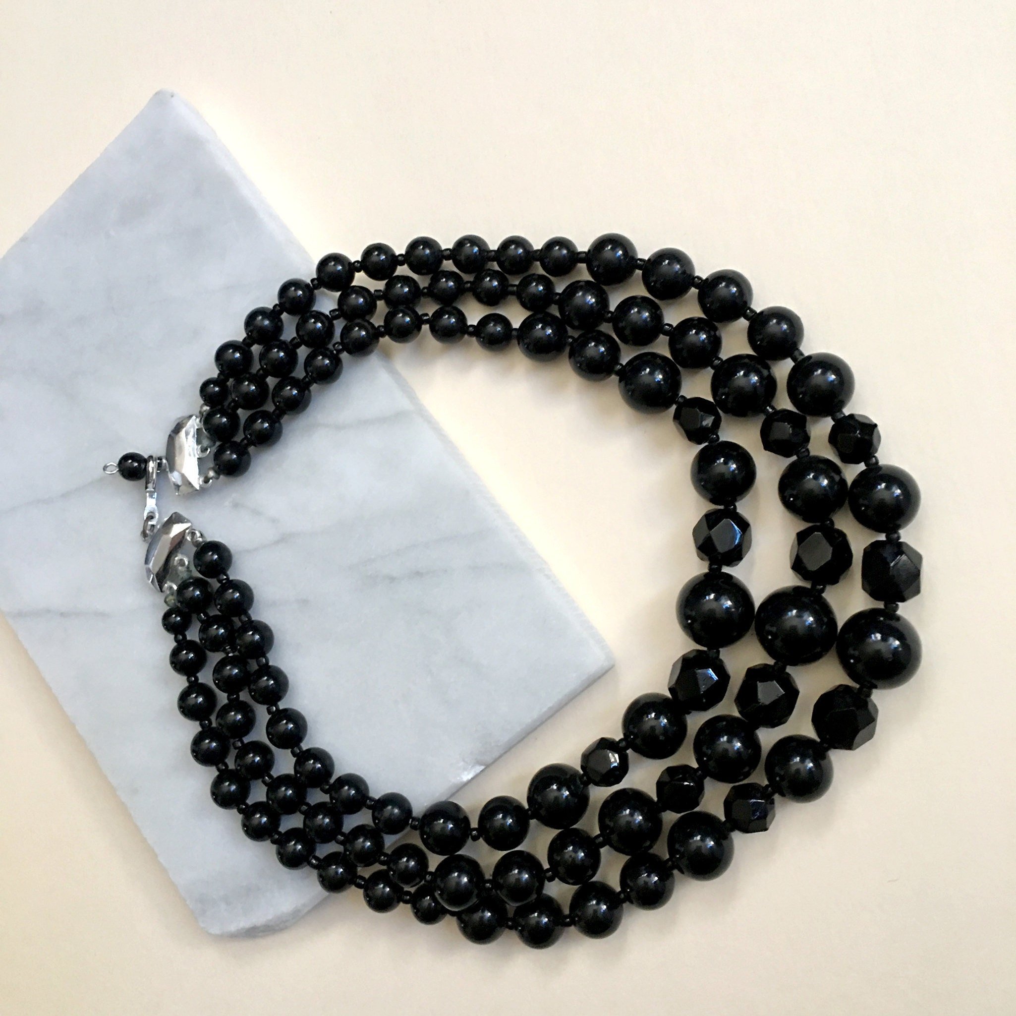 https://i.etsystatic.com/18371887/r/il/c55799/2217058041/il_fullxfull.2217058041_szeu.jpg