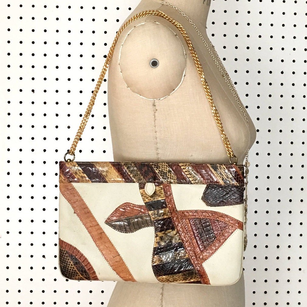 https://i.etsystatic.com/18371887/r/il/d9f47c/1871365226/il_fullxfull.1871365226_ovph.jpg