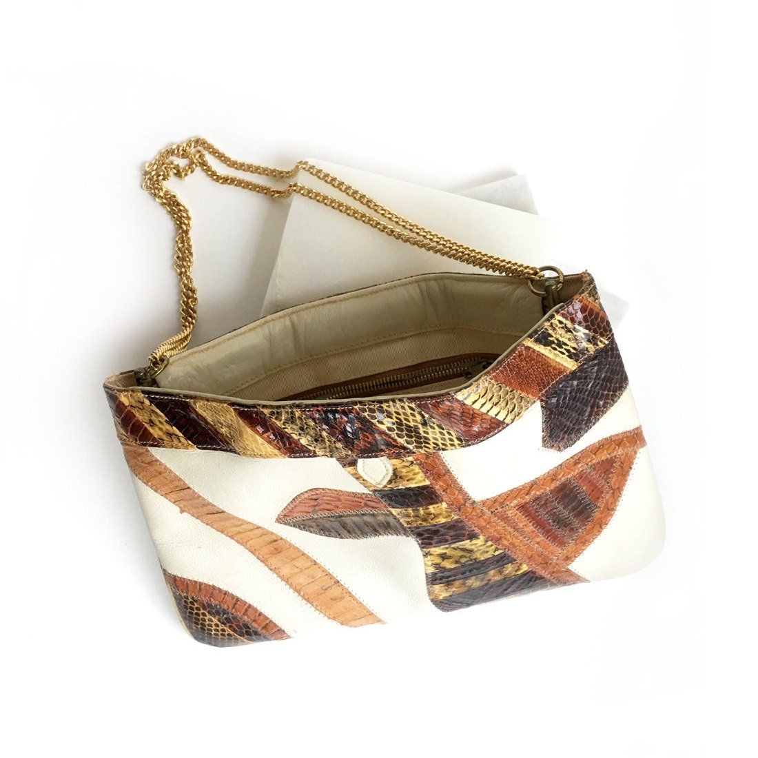 https://i.etsystatic.com/18371887/r/il/2f7978/1871363224/il_fullxfull.1871363224_dxl3.jpg