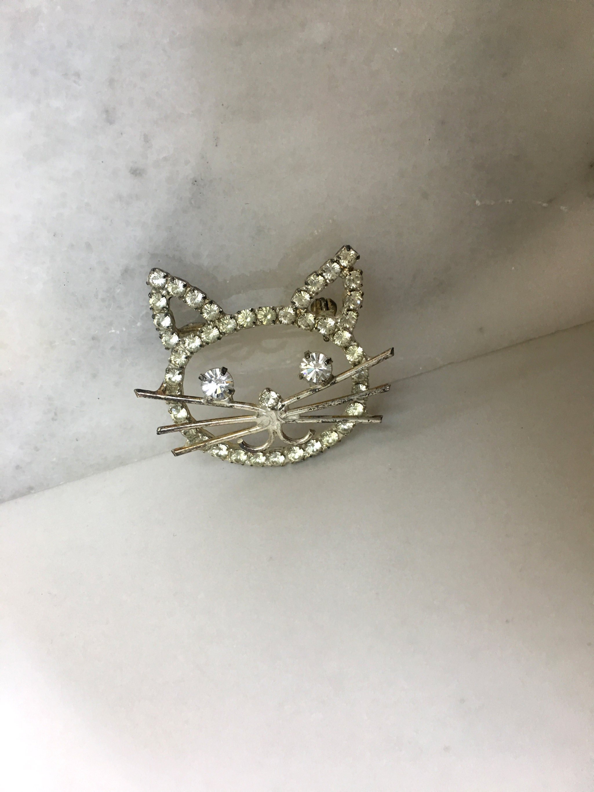 https://i.etsystatic.com/18371887/r/il/33030f/2039819492/il_fullxfull.2039819492_5b4z.jpg