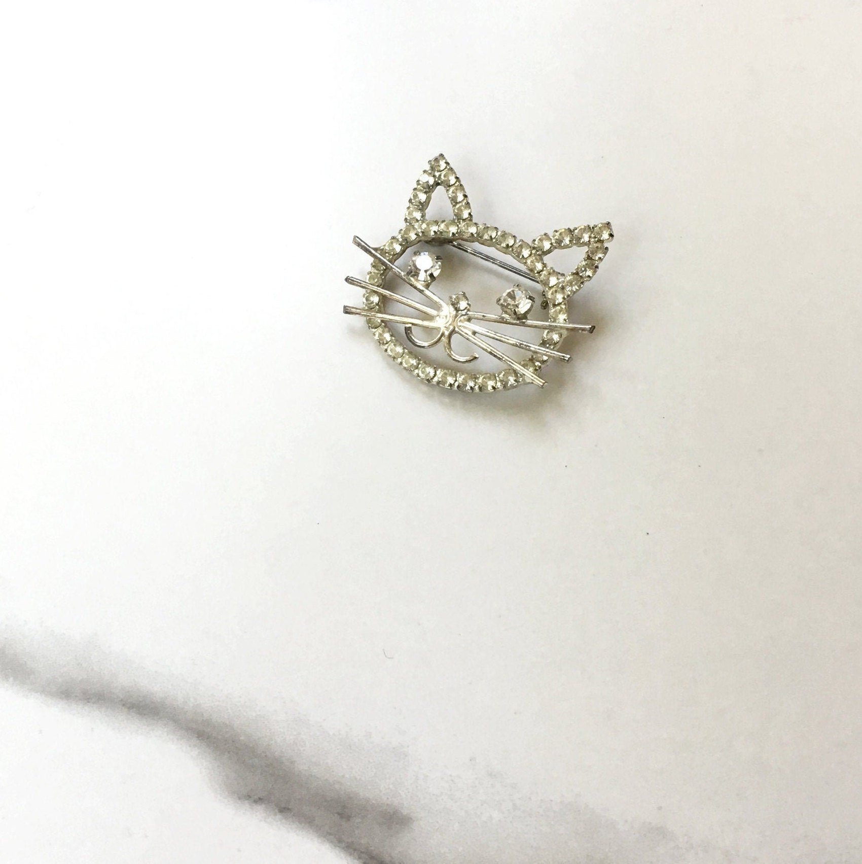 https://i.etsystatic.com/18371887/r/il/e14006/2039817984/il_fullxfull.2039817984_mdm0.jpg