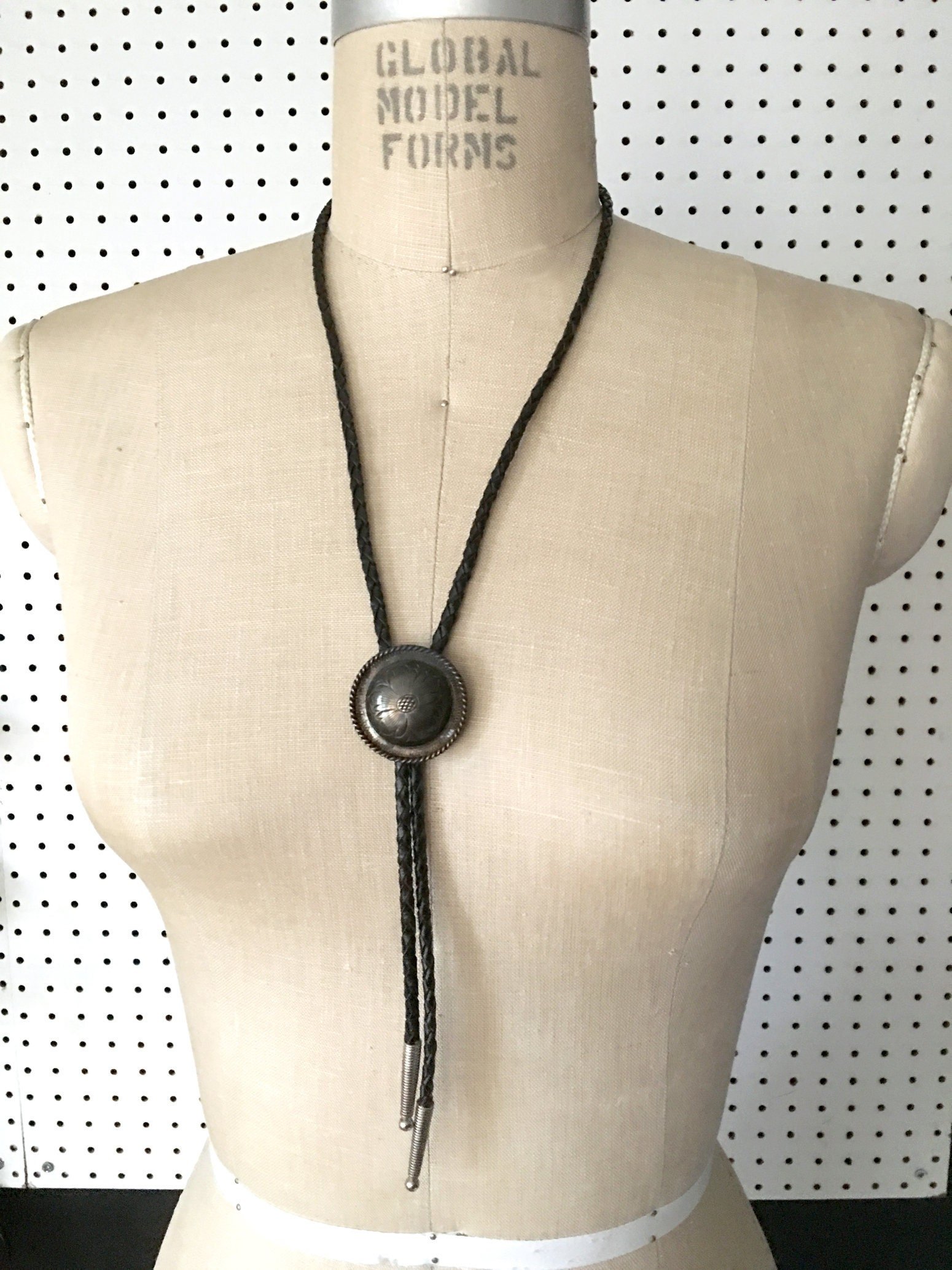 https://i.etsystatic.com/18371887/r/il/d6b452/1831750354/il_fullxfull.1831750354_hy93.jpg