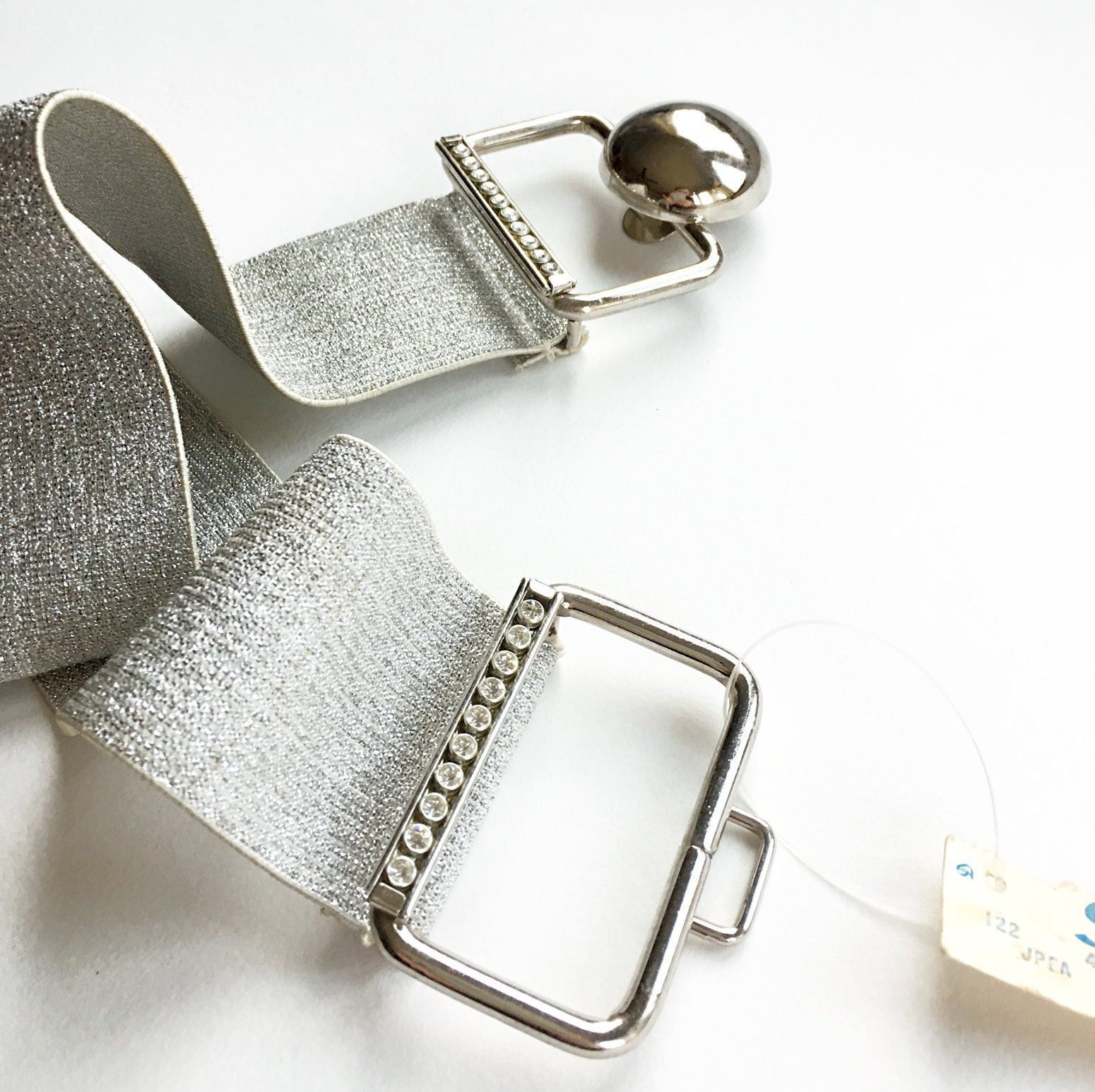 https://i.etsystatic.com/18371887/r/il/9a0190/1724122476/il_fullxfull.1724122476_kezu.jpg
