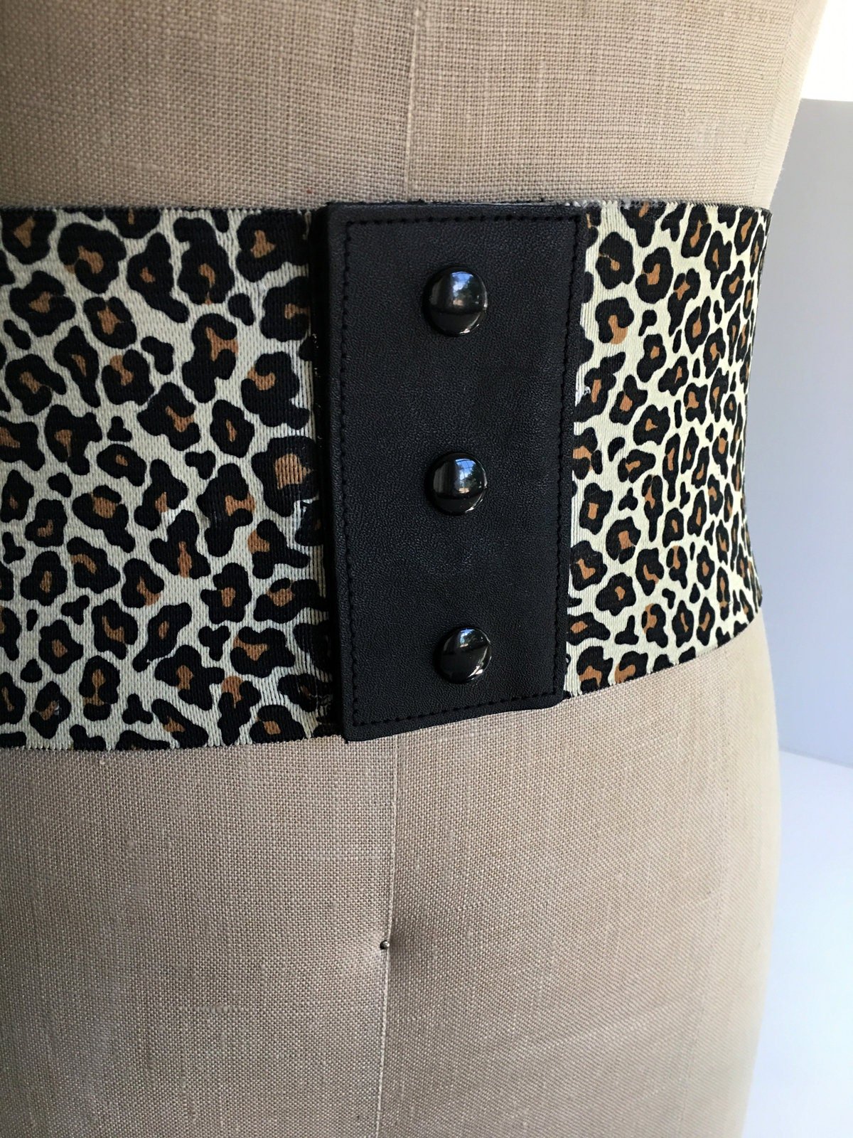 https://i.etsystatic.com/18371887/r/il/950f66/1603164752/il_fullxfull.1603164752_hb4u.jpg