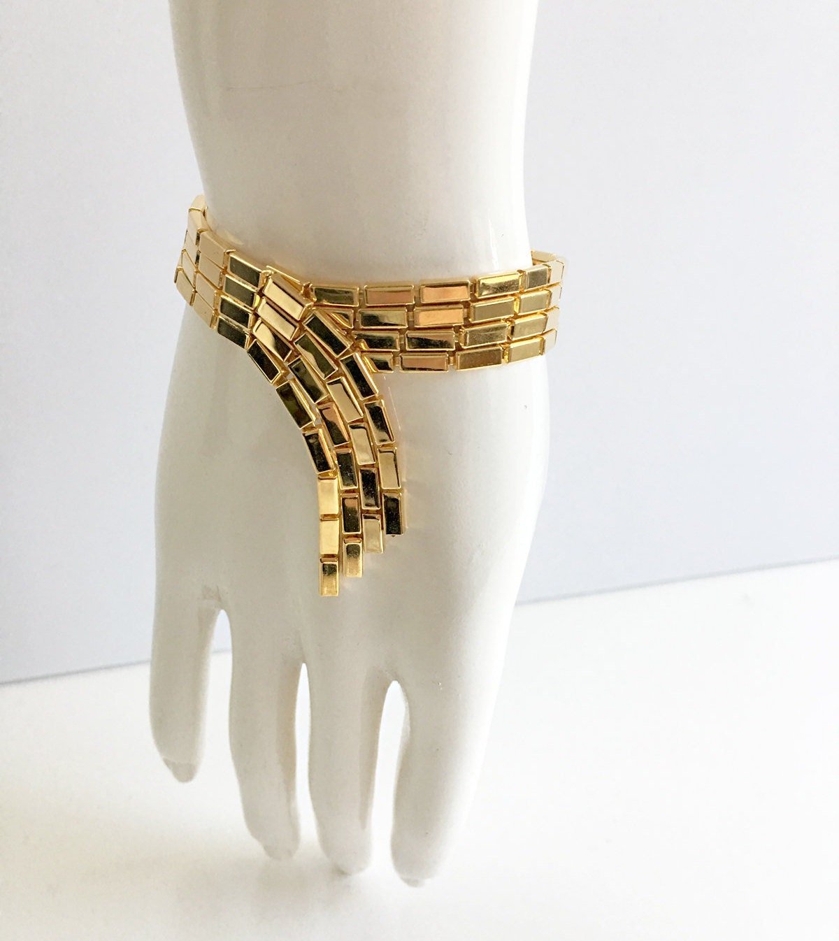 https://i.etsystatic.com/18371887/r/il/70250b/1602148314/il_fullxfull.1602148314_kxxq.jpg