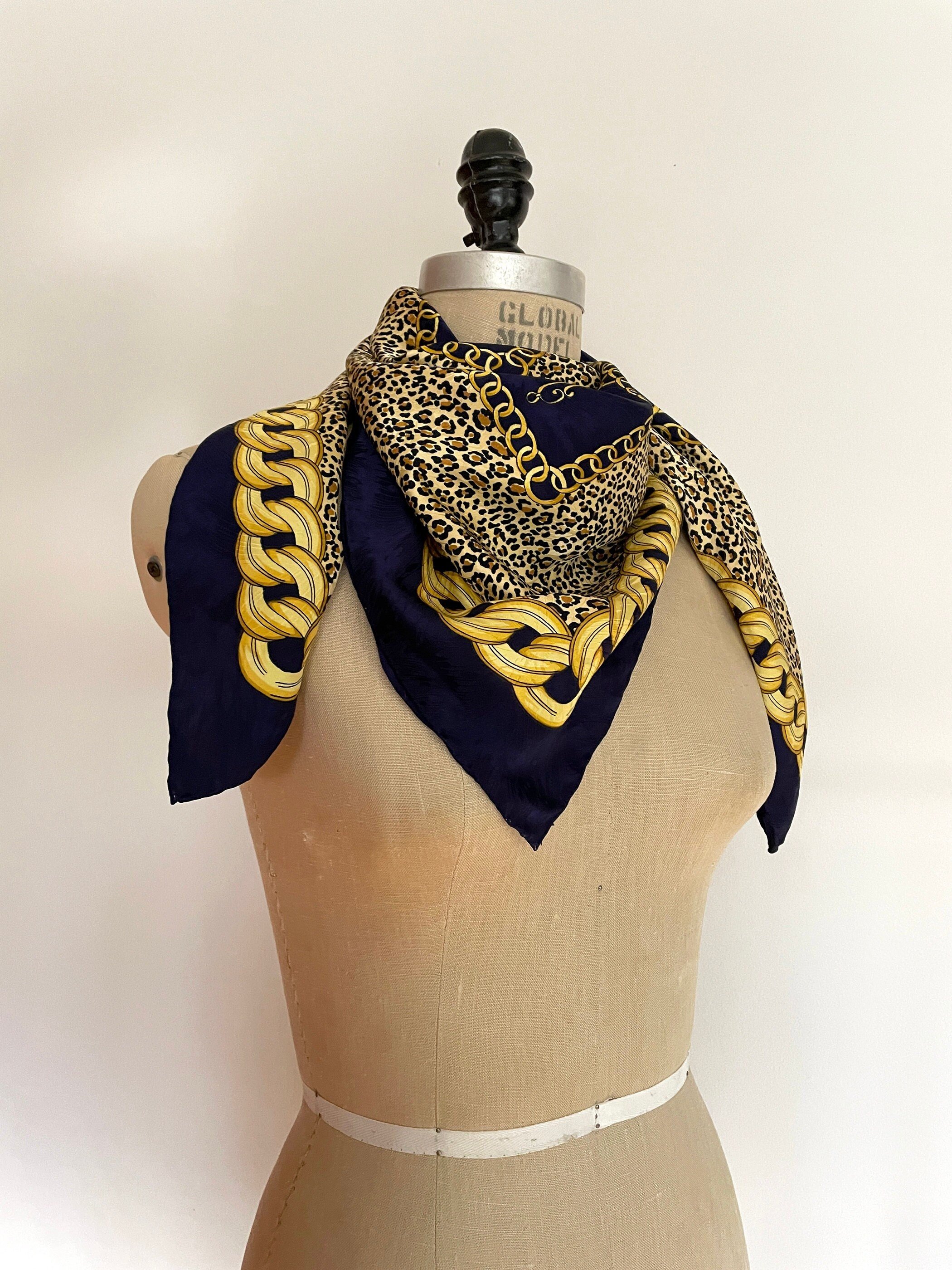 https://i.etsystatic.com/18371887/r/il/76d5b1/5895657492/il_fullxfull.5895657492_gwzt.jpg