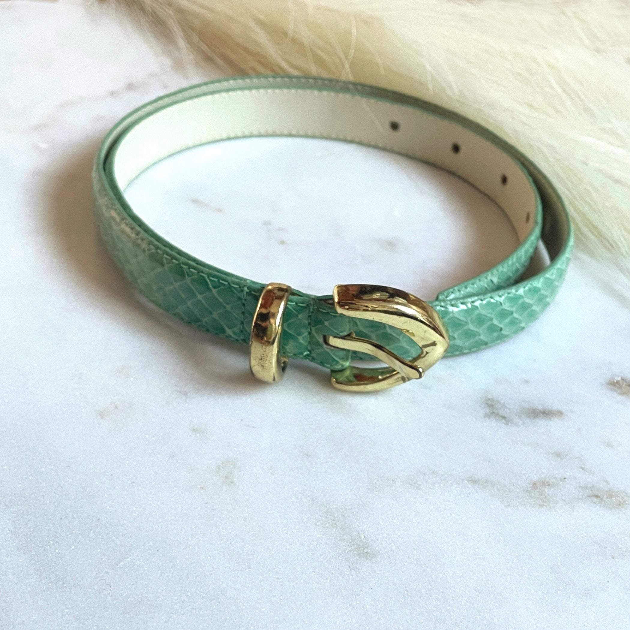 https://i.etsystatic.com/18371887/r/il/adab2b/6815700547/il_fullxfull.6815700547_68oq.jpg