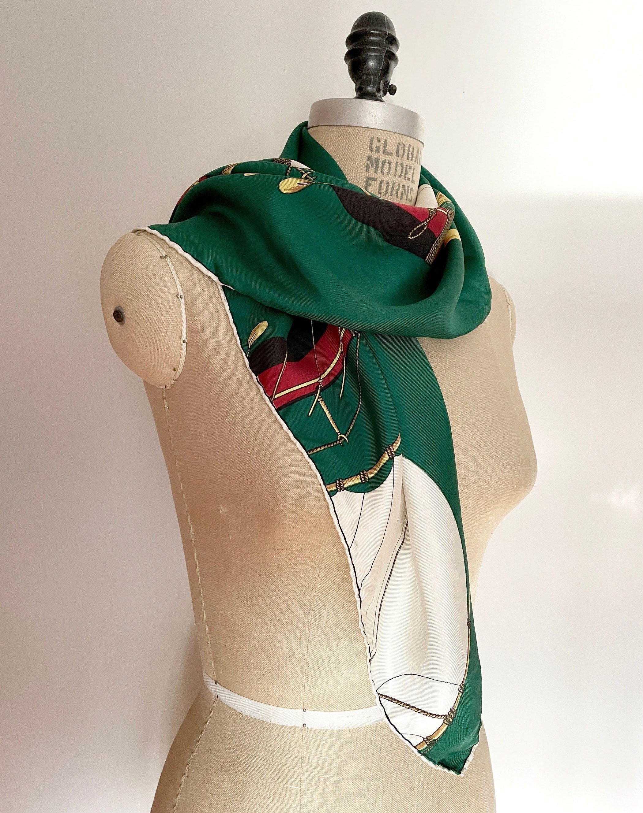 https://i.etsystatic.com/18371887/r/il/70bc12/6060016710/il_fullxfull.6060016710_swwh.jpg