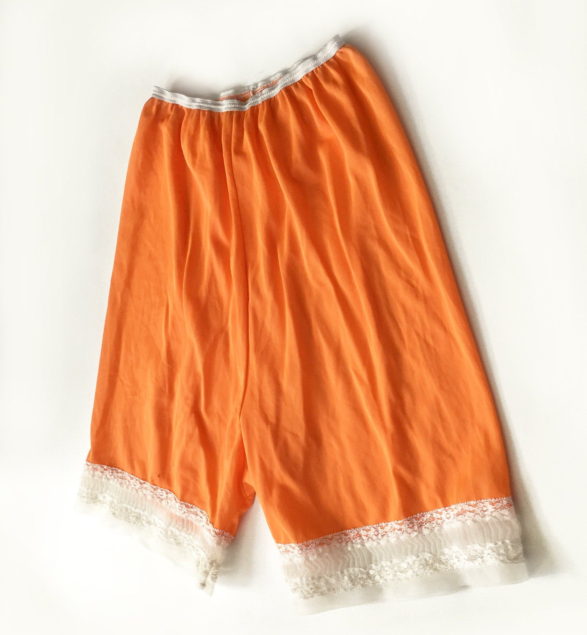 https://i.etsystatic.com/18371887/r/il/0b9b50/2256612000/il_fullxfull.2256612000_3901.jpg