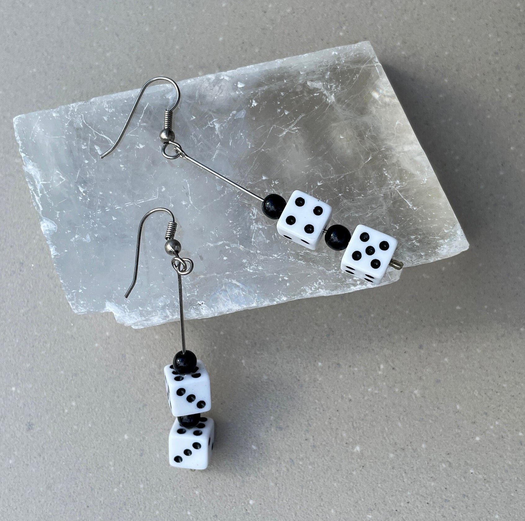 https://i.etsystatic.com/18371887/r/il/bbfe76/6002868001/il_fullxfull.6002868001_2k2n.jpg