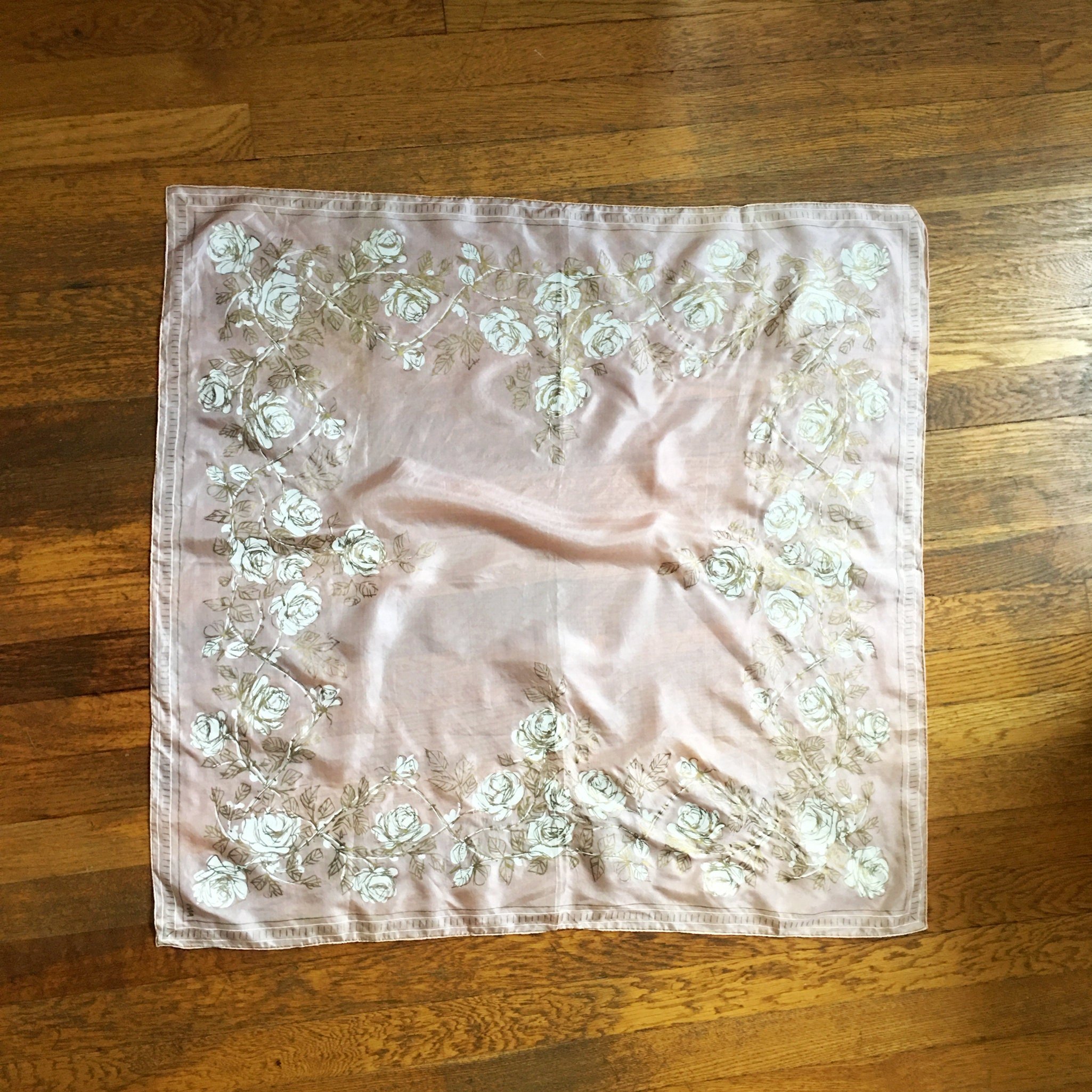 https://i.etsystatic.com/18371887/r/il/658c77/3471274007/il_fullxfull.3471274007_apq7.jpg