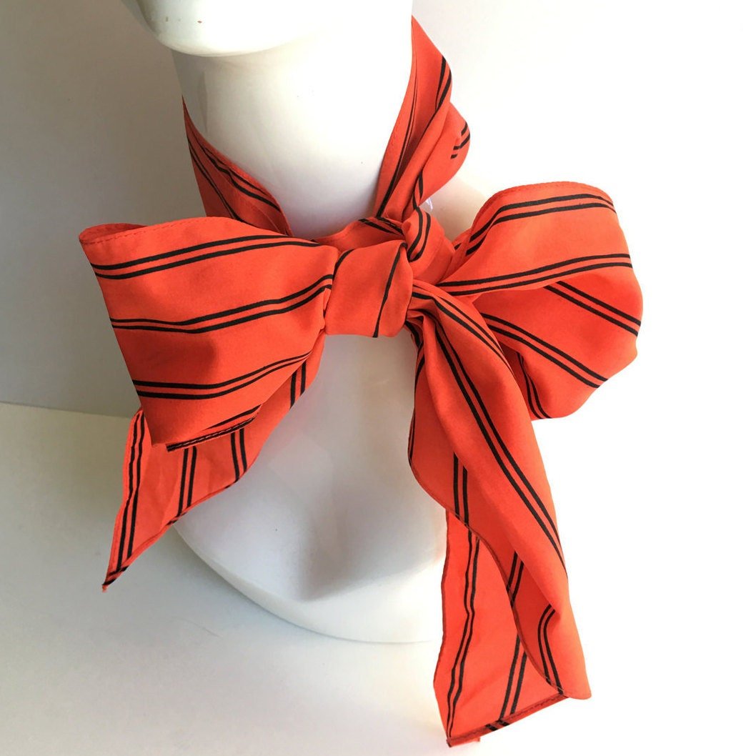https://i.etsystatic.com/18371887/r/il/ee8ec1/1603264196/il_fullxfull.1603264196_b617.jpg