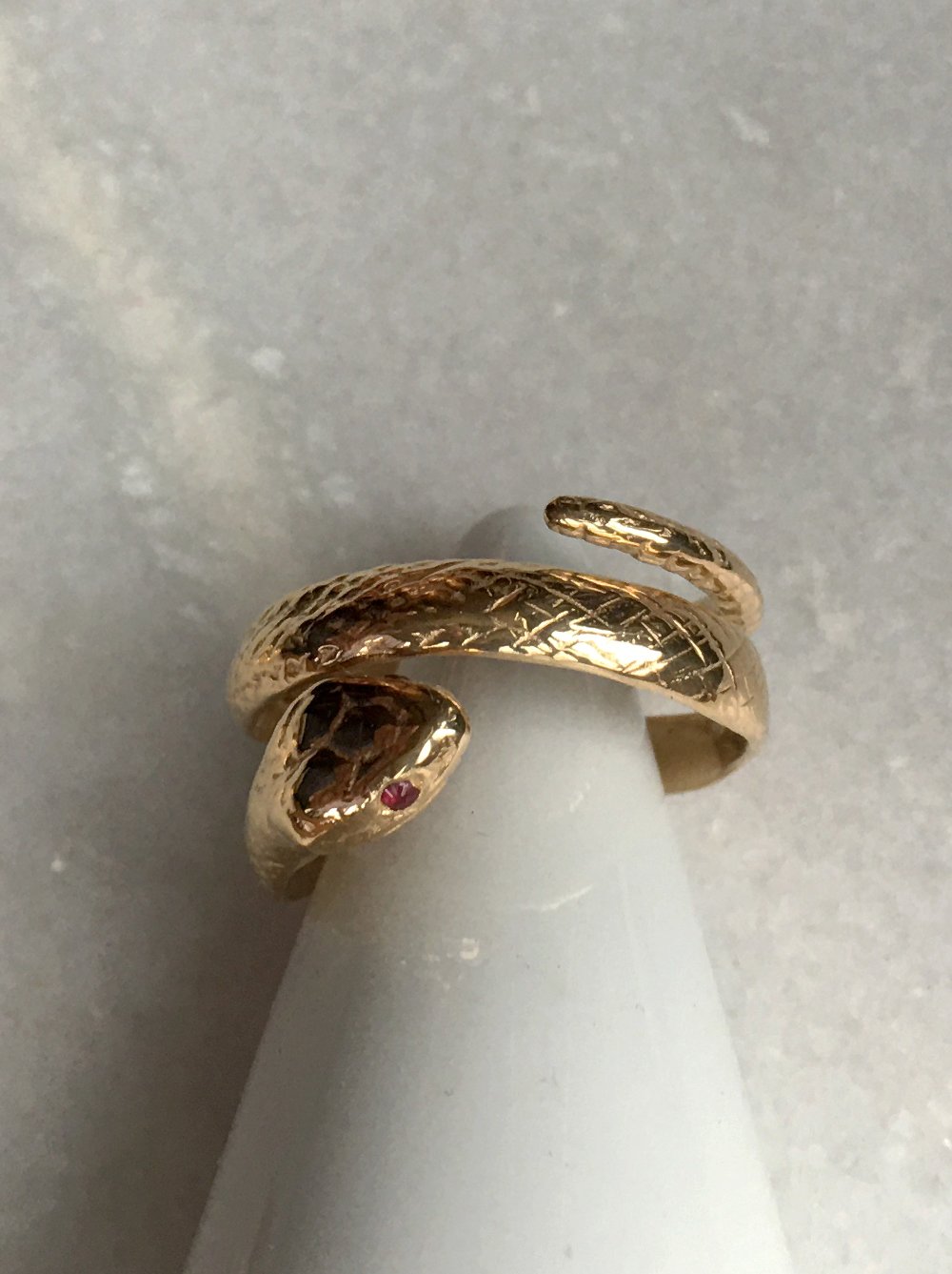 ruby-eyes-gold-snake-ring.jpg