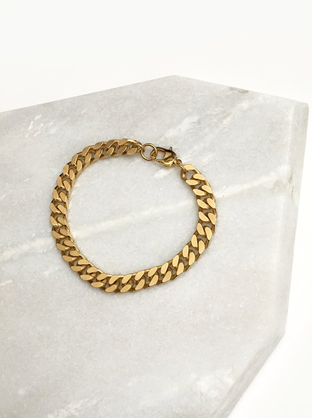 heavy-curb-chain-gold-bracelet.jpg