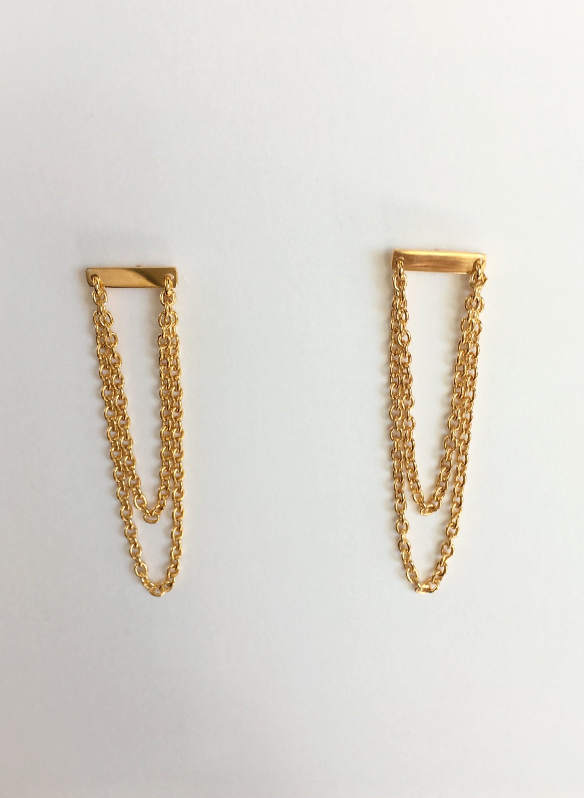 flat-bar-chain-stud-earrings.jpg