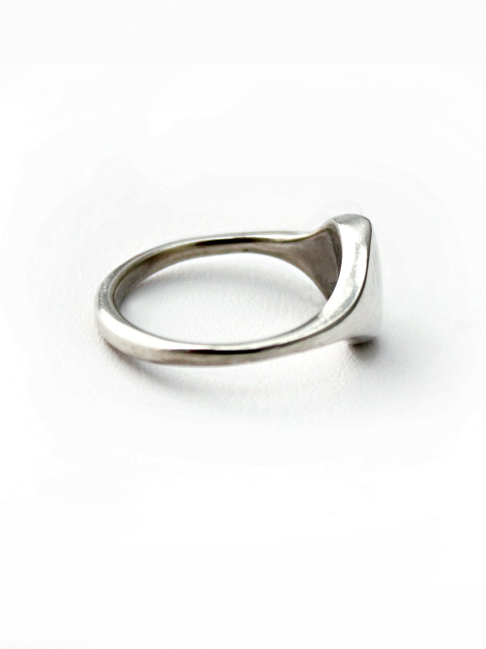 handmade-silver-cat-eye-ring.jpg