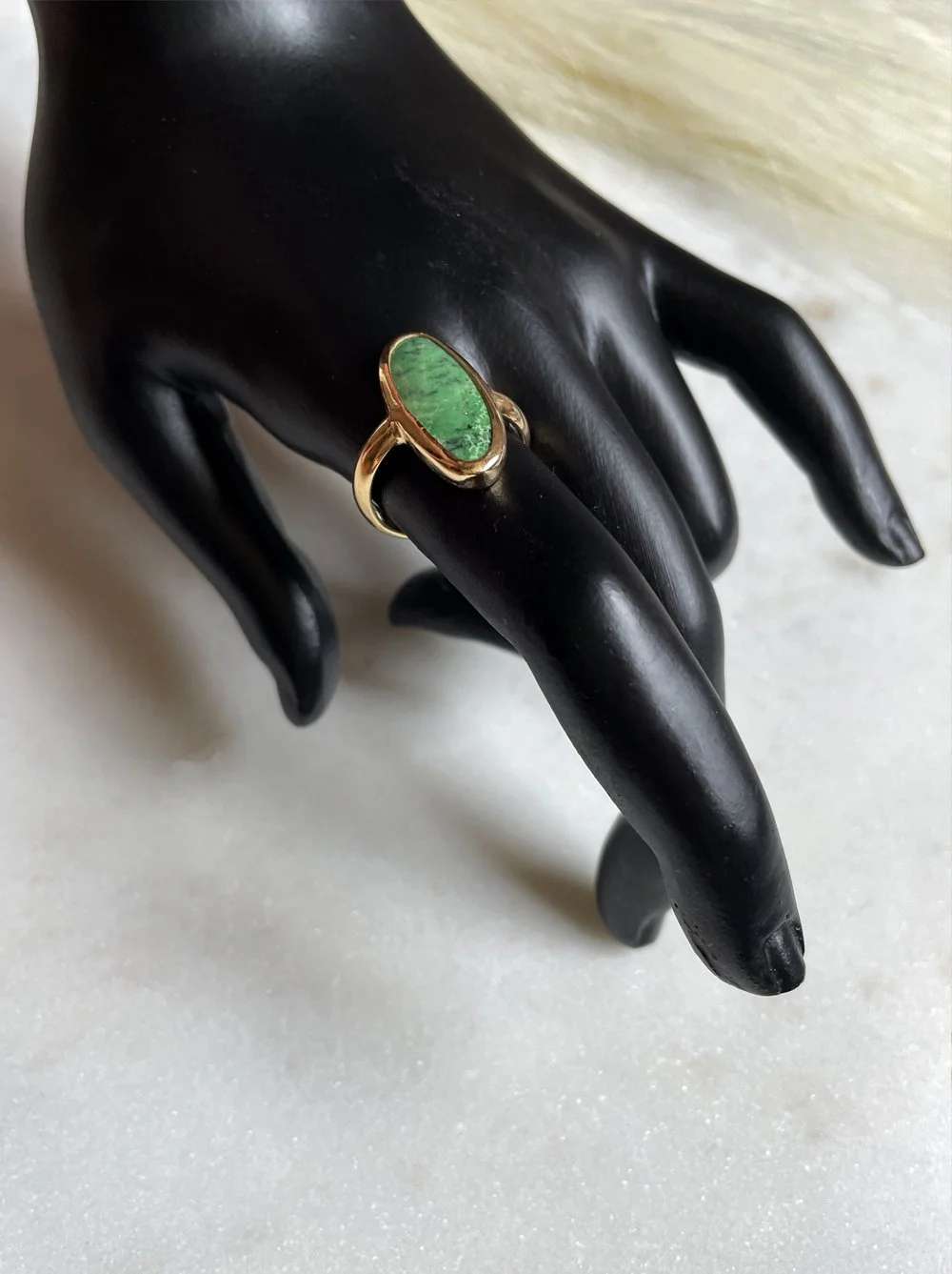 green-gold-classic-ring.jpg