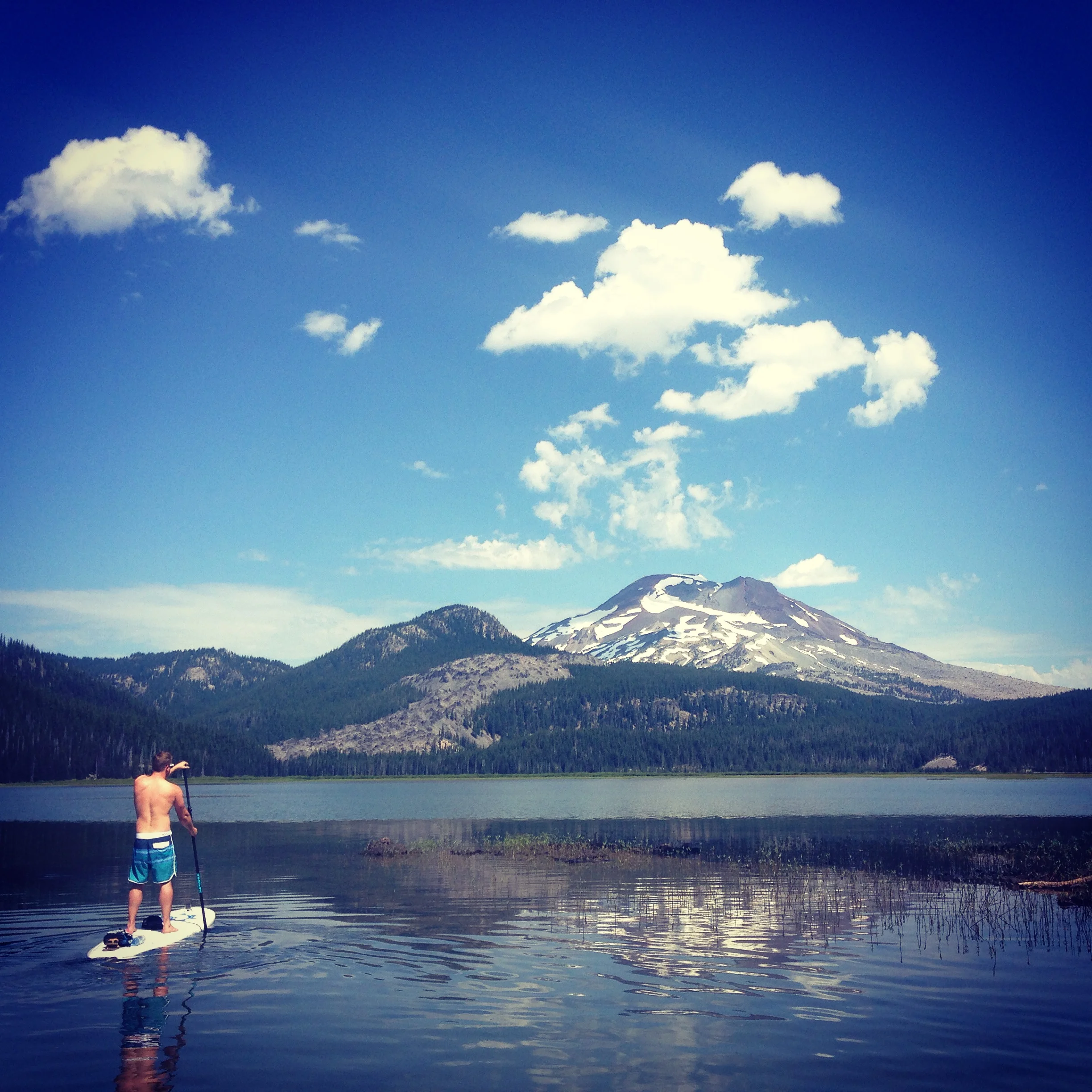 Sparks-Lake-Paddle-Boarding.jpeg