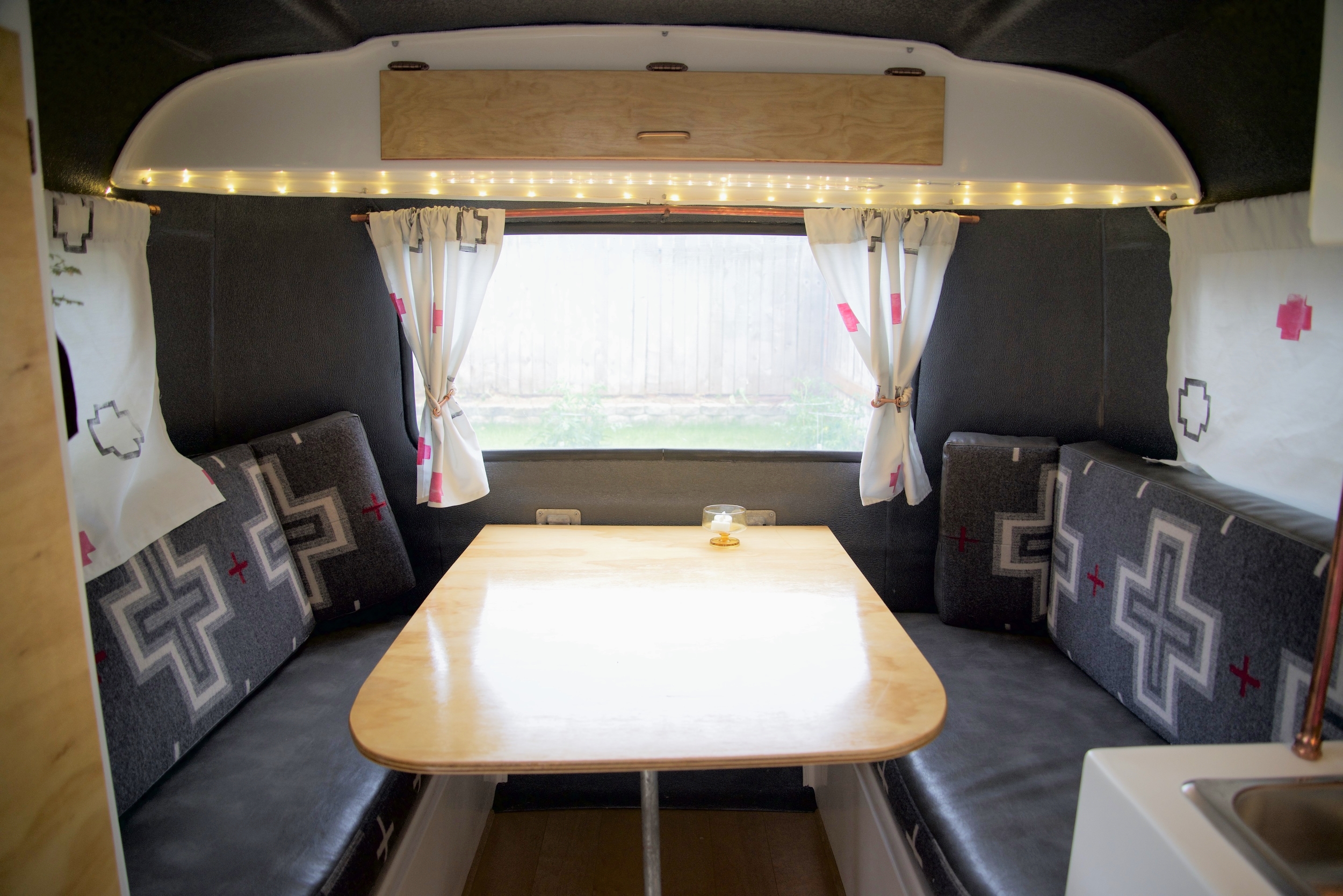 Hood River Airbnb Hitch & Roll