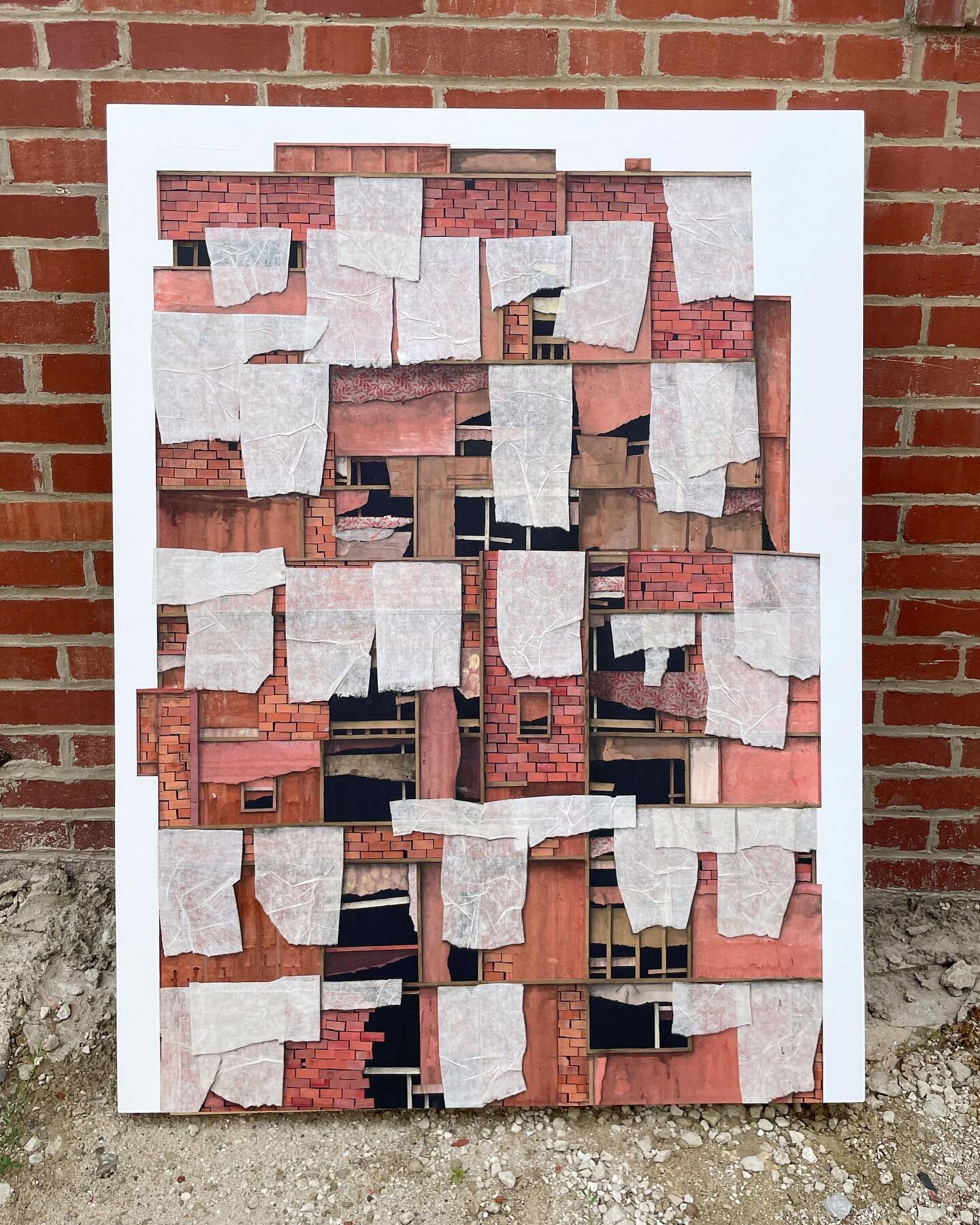 A couple new ghosts completed. The two brick walls behind my studio matched perfectly! 
.
.
.
.
.
.
.
#collageart #collageartist #papercrafts #brickhouse #brickwall #pittsburghartist #archdaily #archlovers #collagear #kolaj #kolajmagazine #kolaż #pit