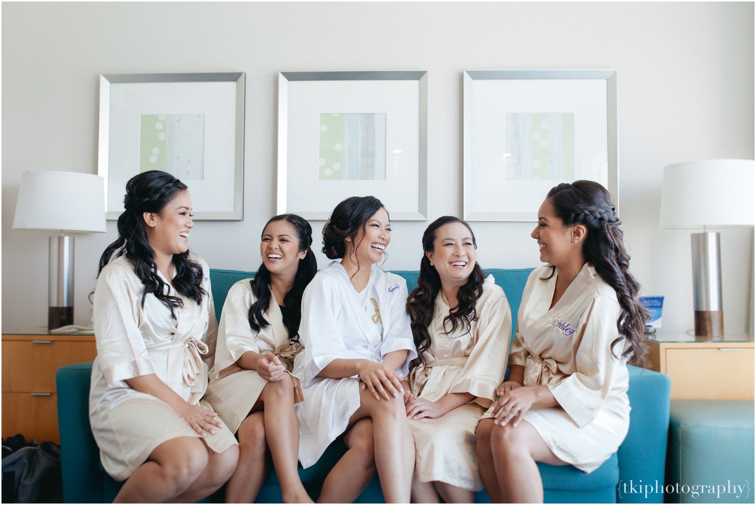 The morning was beginning nice and fresh, with Mari's best ladies beside her on her very special day. They each got their hair & make up ready and as soon as I arrived, they seemed so flawless!