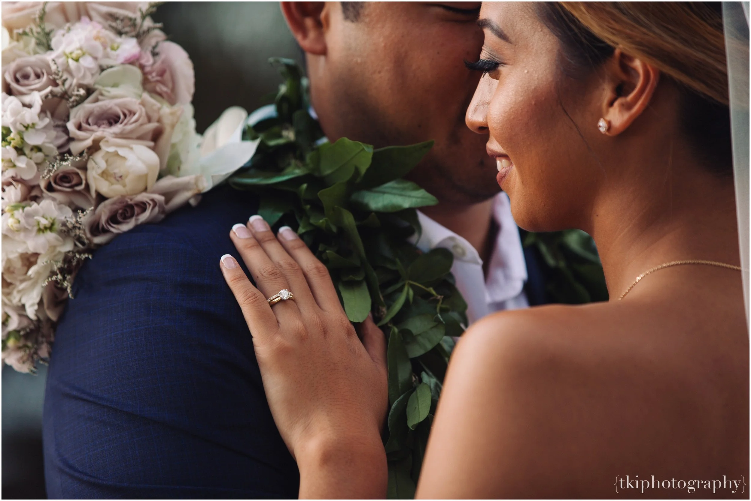 Oahu-Destination-Wedding-Beach_0108.jpg