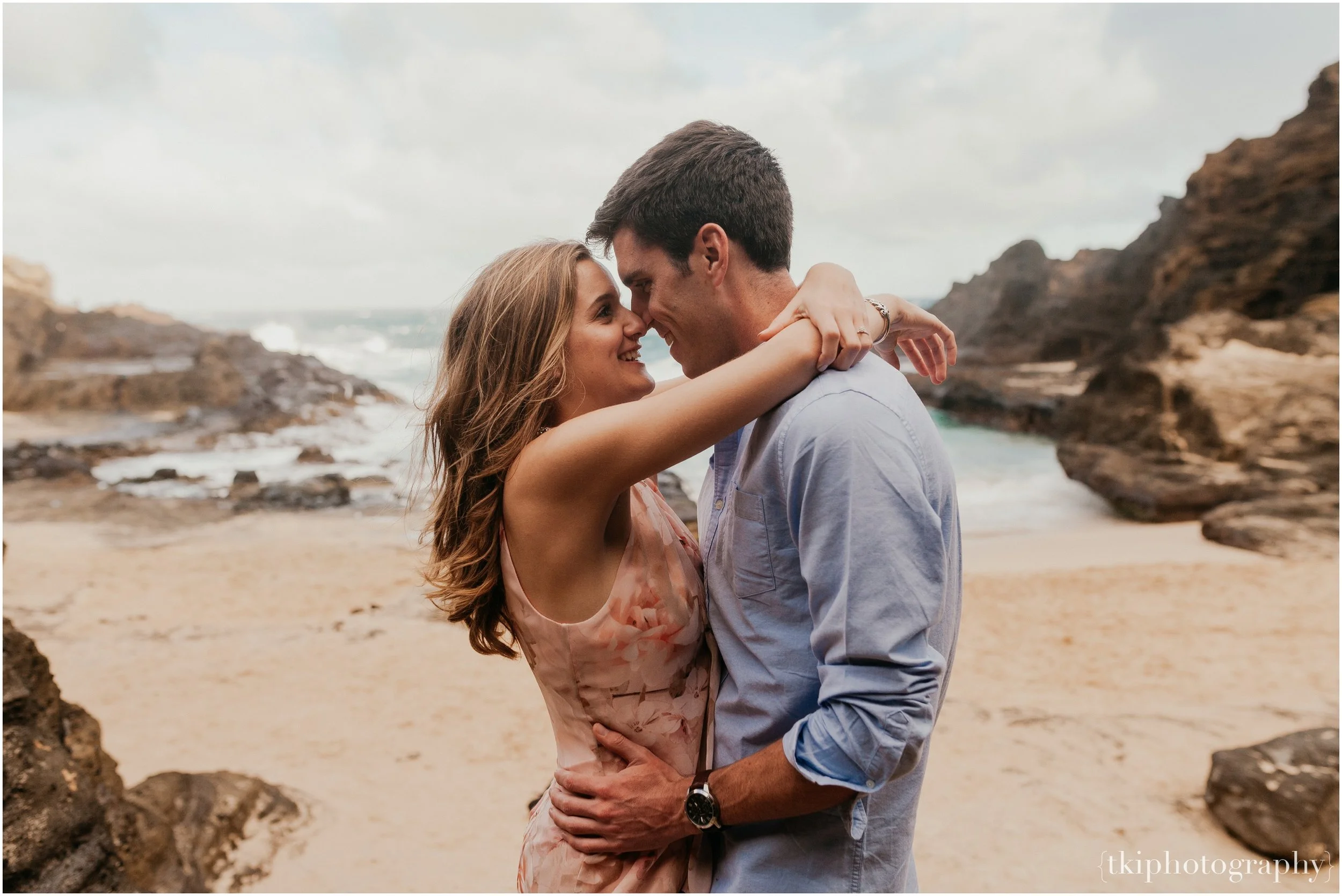 Couples-Session-Hawaii-Sunset-on-the-Beach_0009.jpg