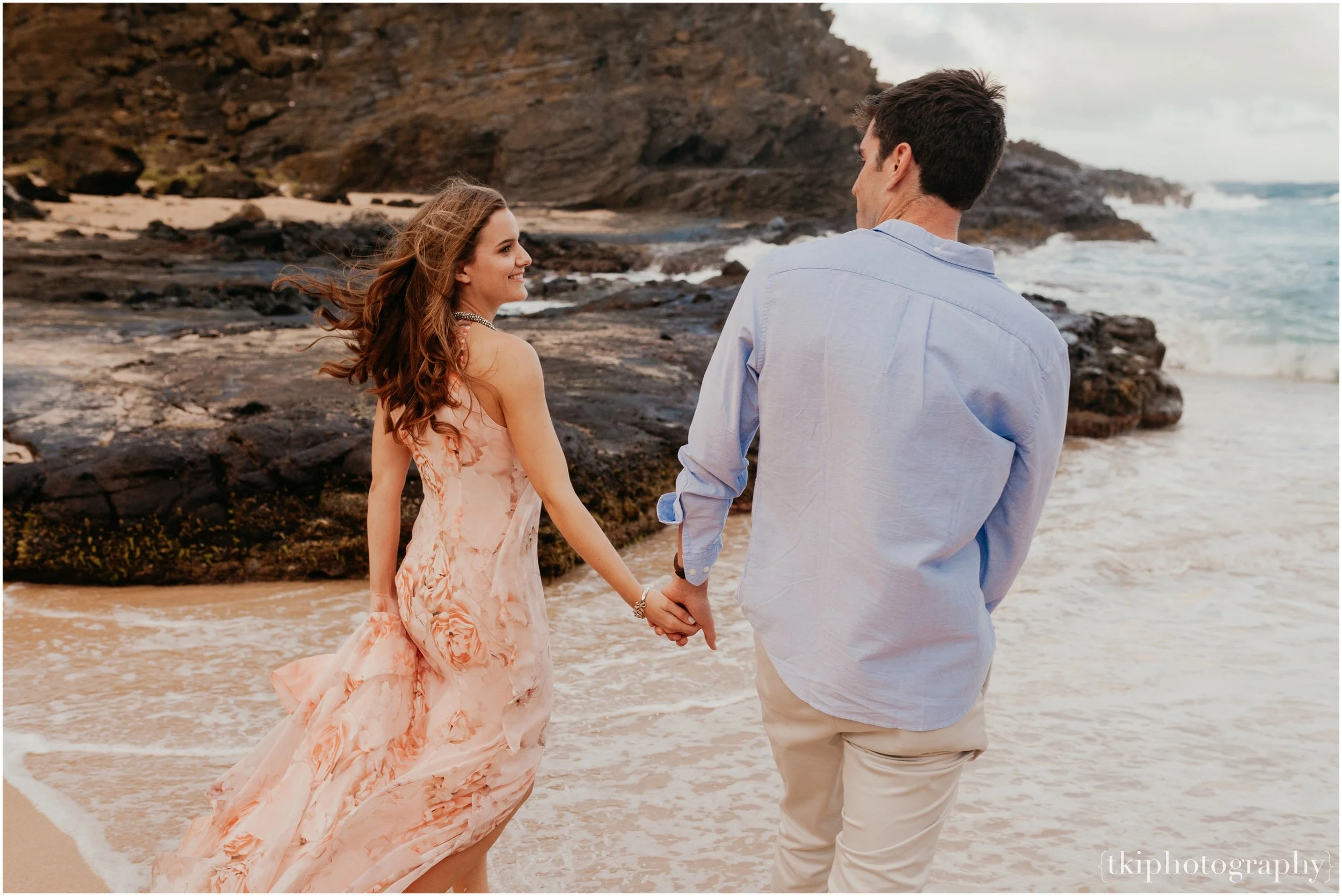 Couples-Session-Hawaii-Sunset-on-the-Beach_0011.jpg