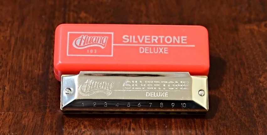 Silvertone Deluxe