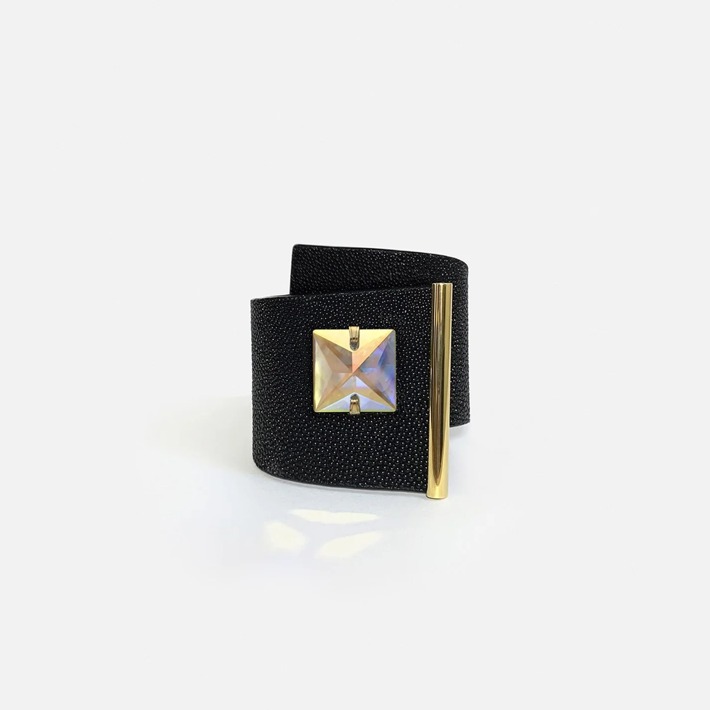 VERSA CUFF BRACELET