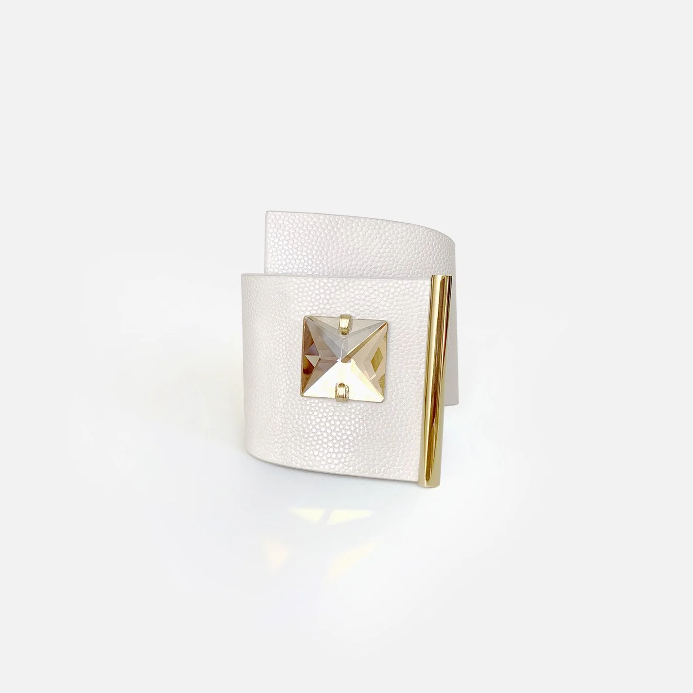 VERSA CUFF  BRACELET - OFF WHITE - IN CALF LEATHER