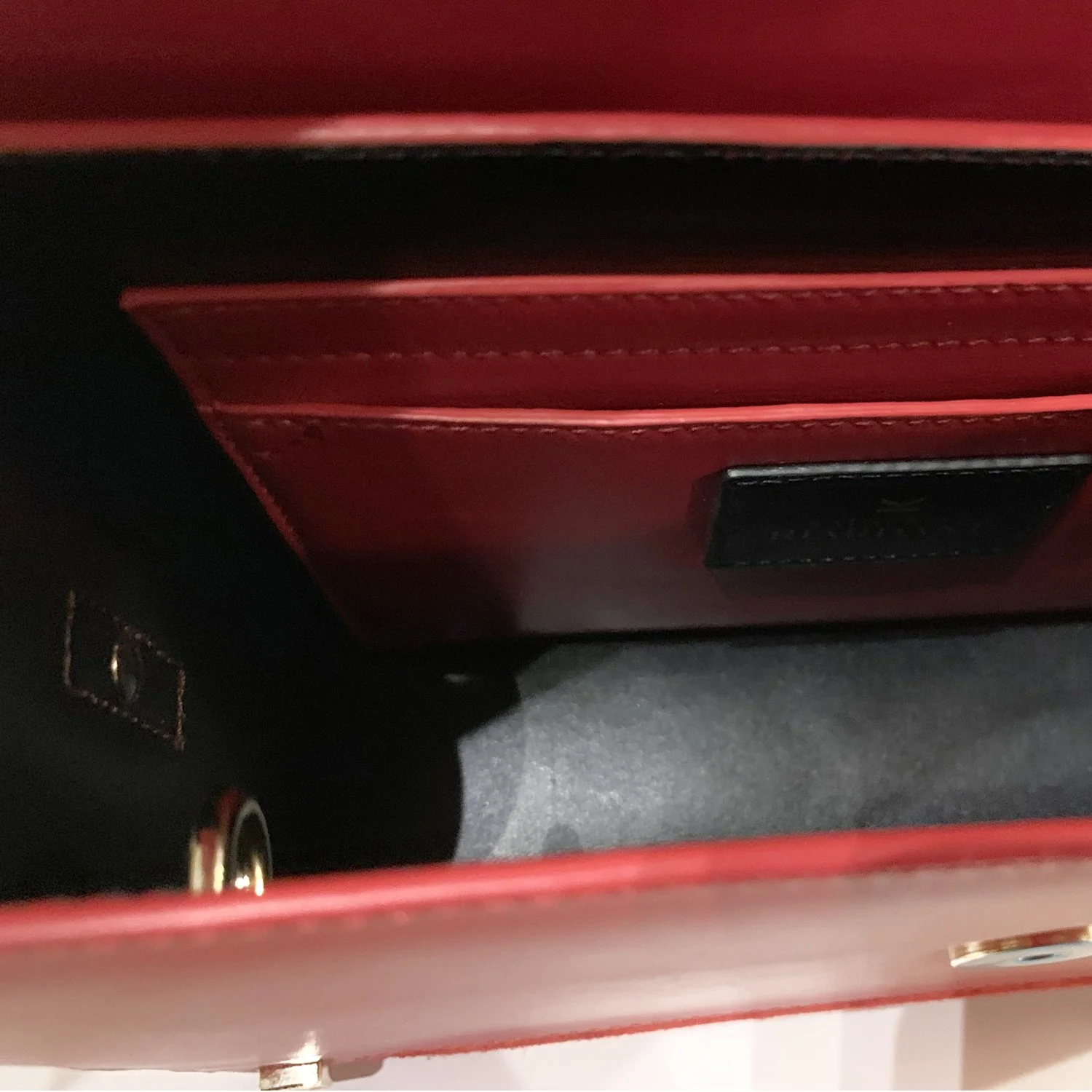 katherine_riardant-JOIA BAG-red-interior.jpg
