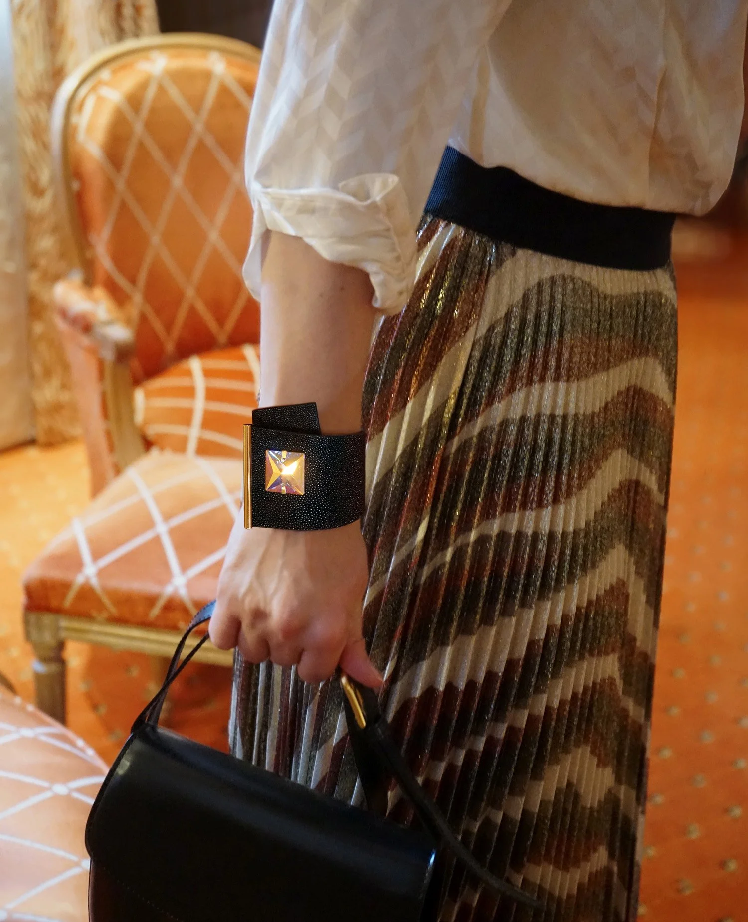 katherine riardant-versa cuff-blck-concept-1500x1850-rev-fin-prouct.jpg