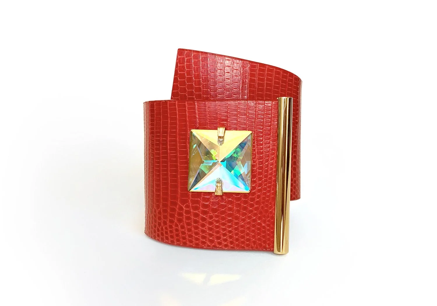 katherine riardant-Versa cuff lizard-red-front-shop-1500x1050-web.jpg