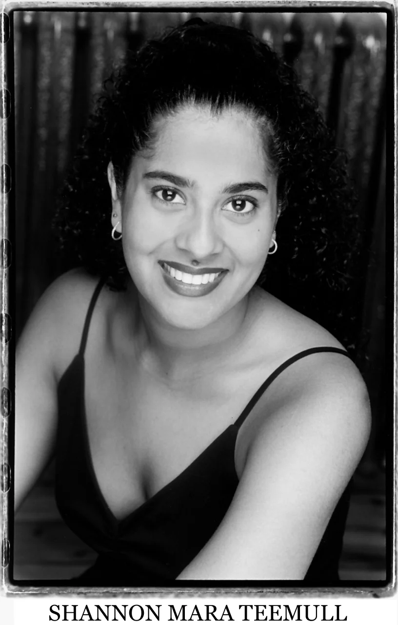 Headshot1.jpg