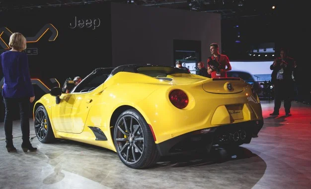 2015-Alfa-Romeo-4C-Spyder-205-626x382.jpg