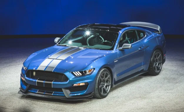 2016-Ford-Mustang-Shelby-GT350R-placement2-626x382.jpg