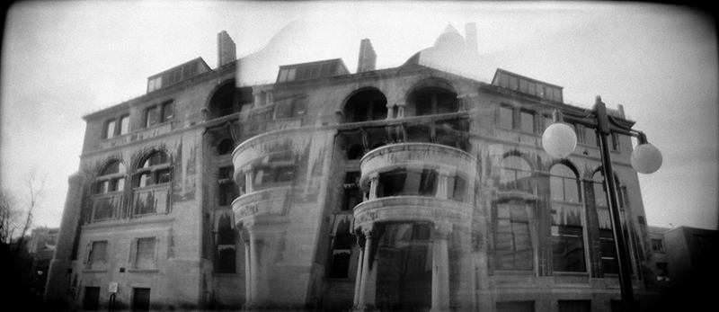 06mcgill_building.jpg