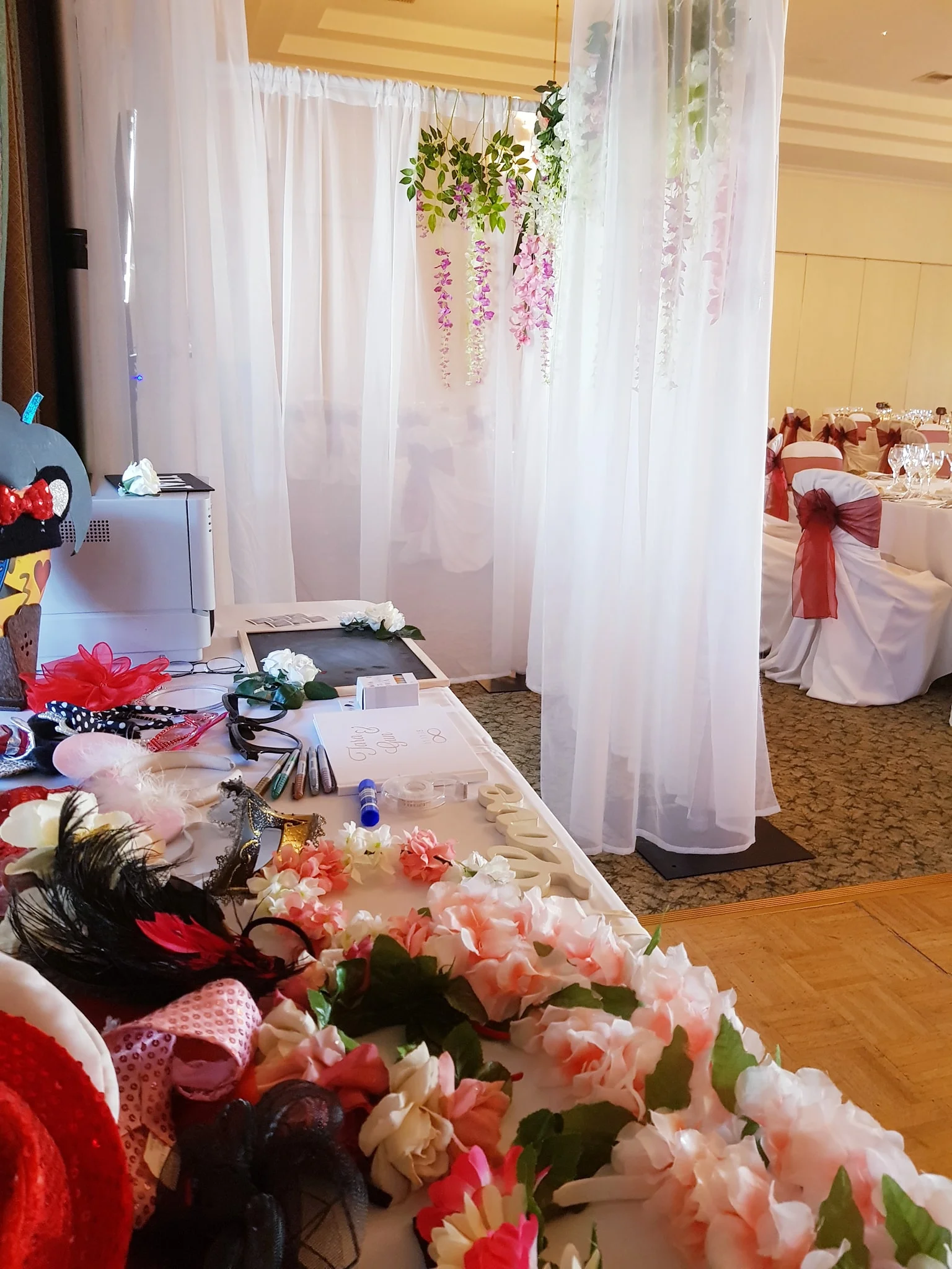Wedding Booth 1.jpg