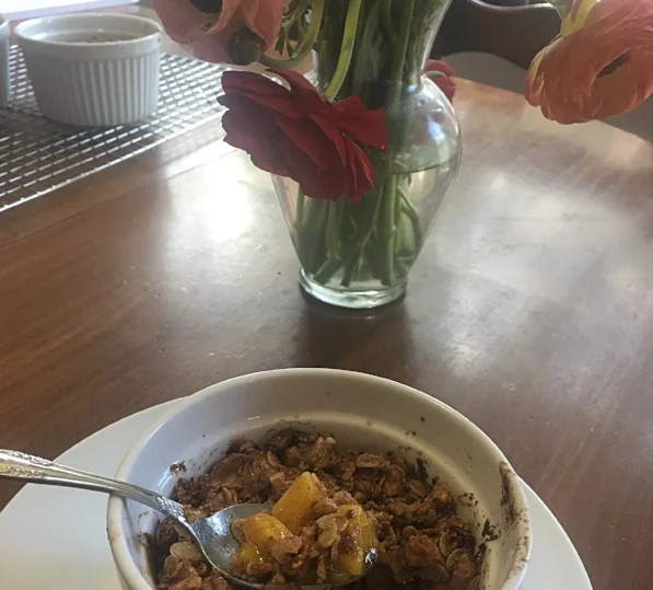 Mango Crispy Crumble