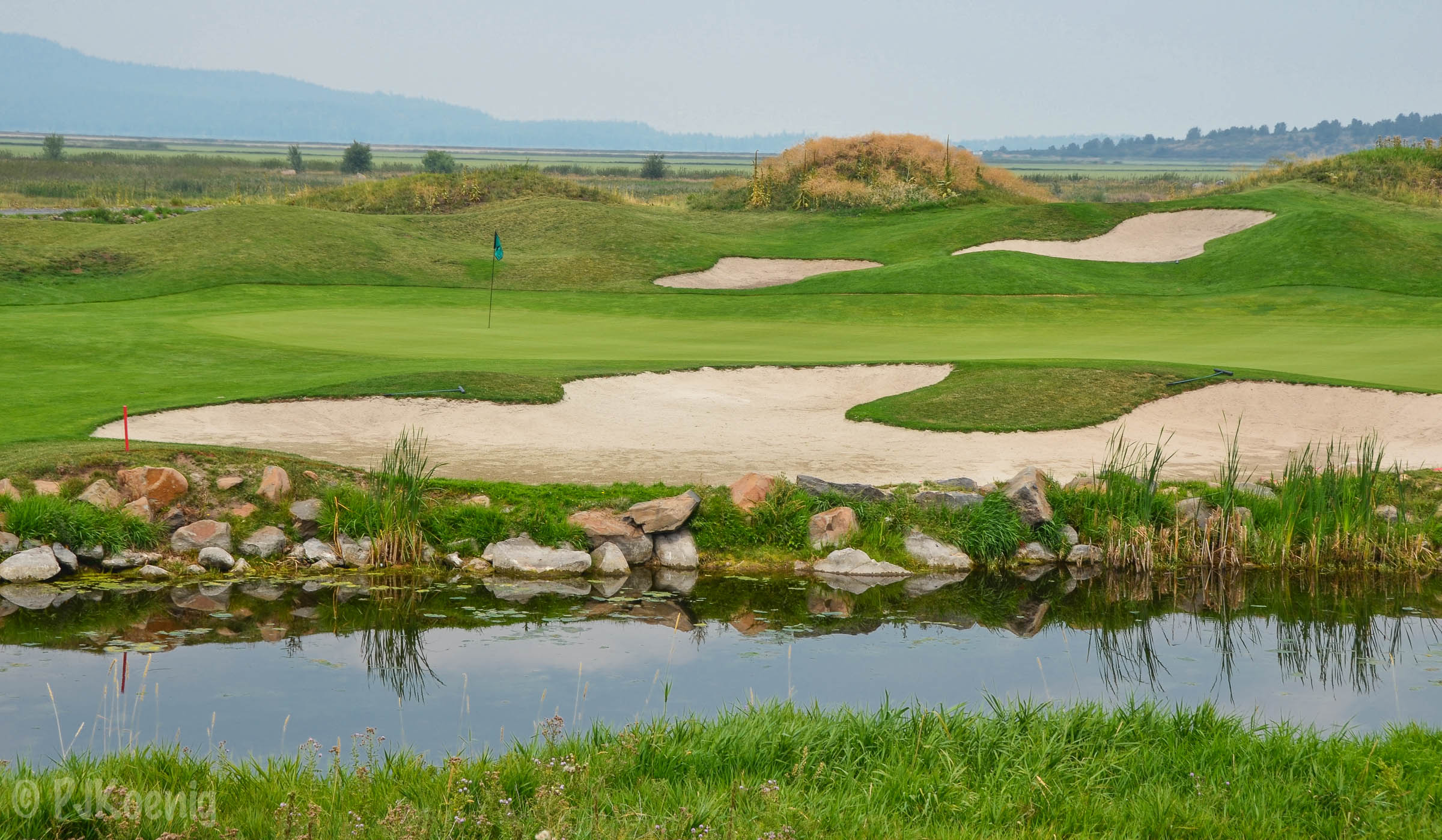 The par 4,&nbsp;4th hole at Running Y Ranch